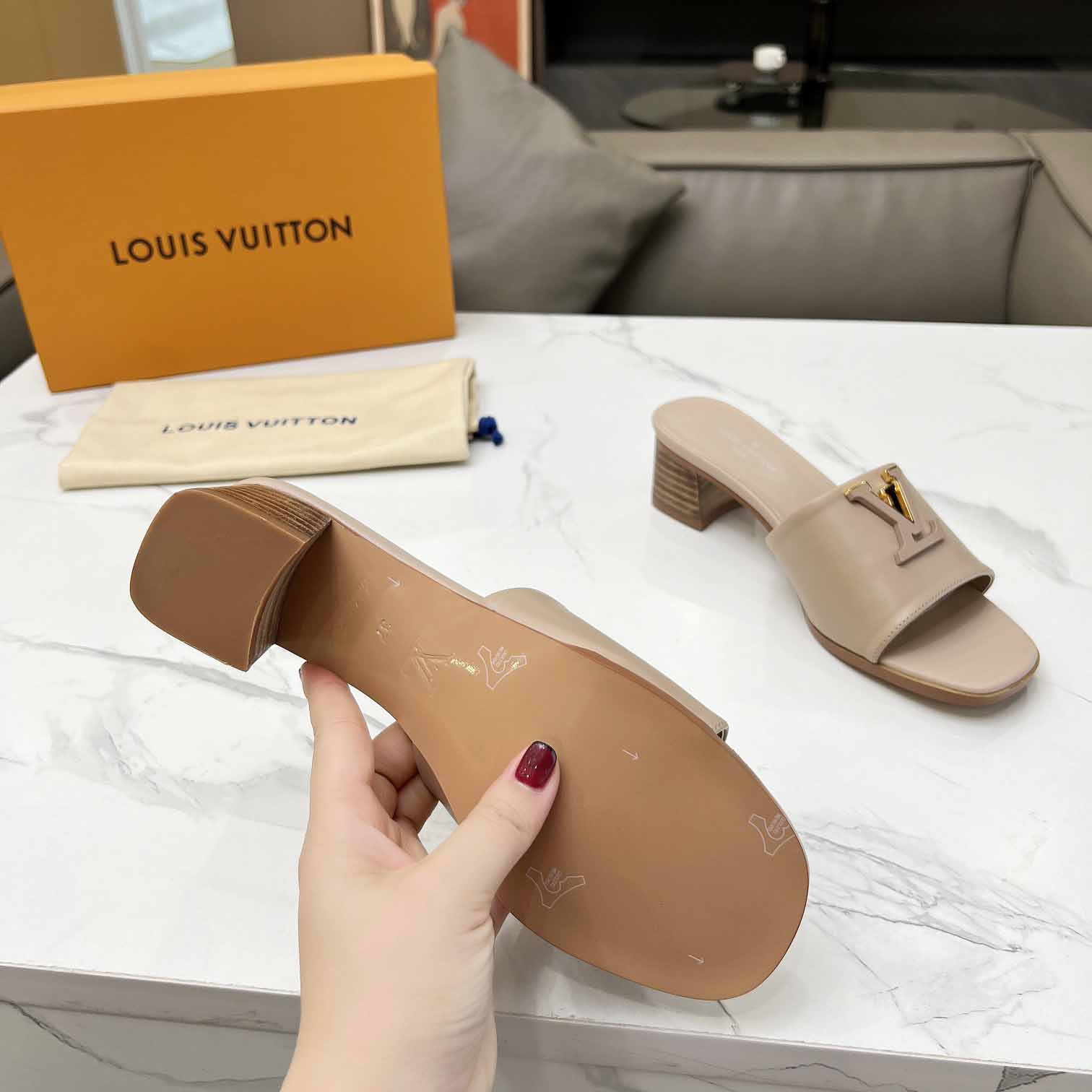 Louis Vuitton LV Mare Mule   1ACU3L - EUR FASHION