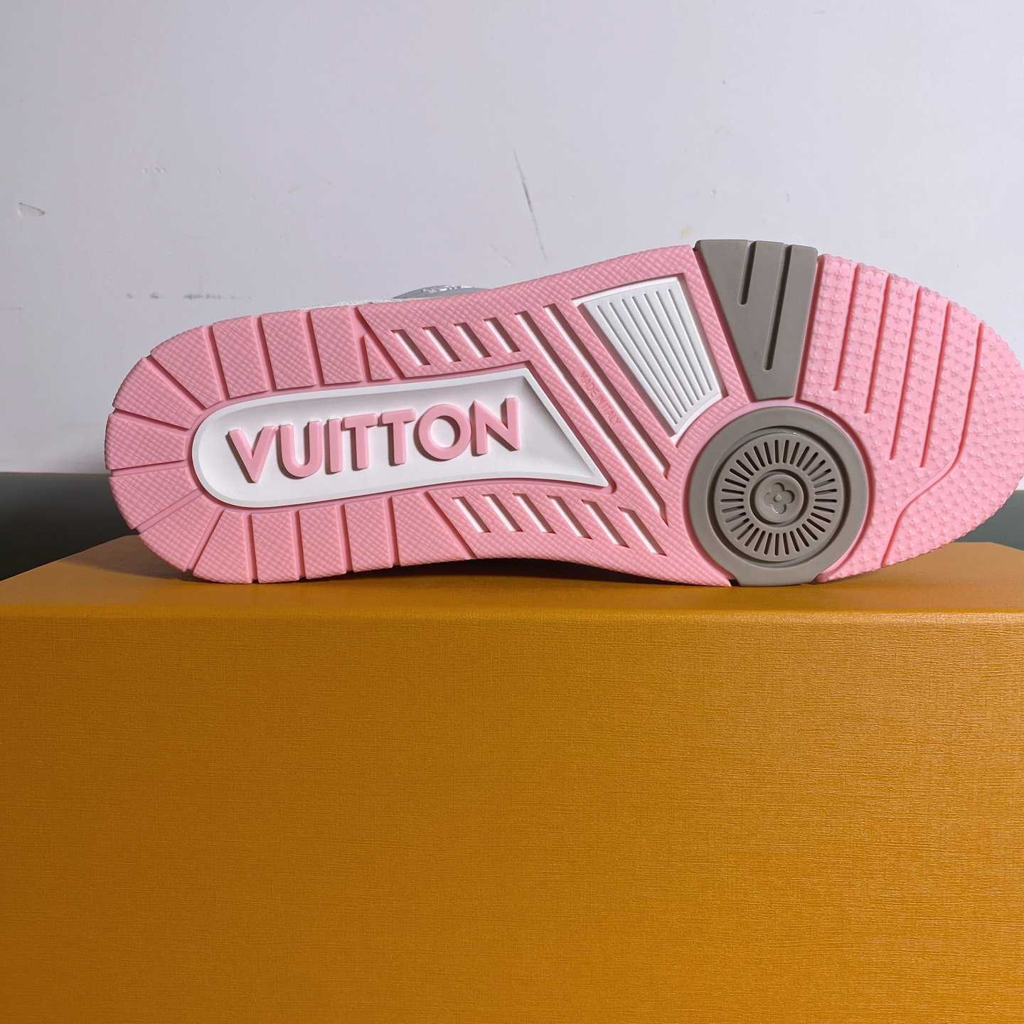 Louis Vuitton LV Trainer Sneaker      1AHTF5 - EUR FASHION