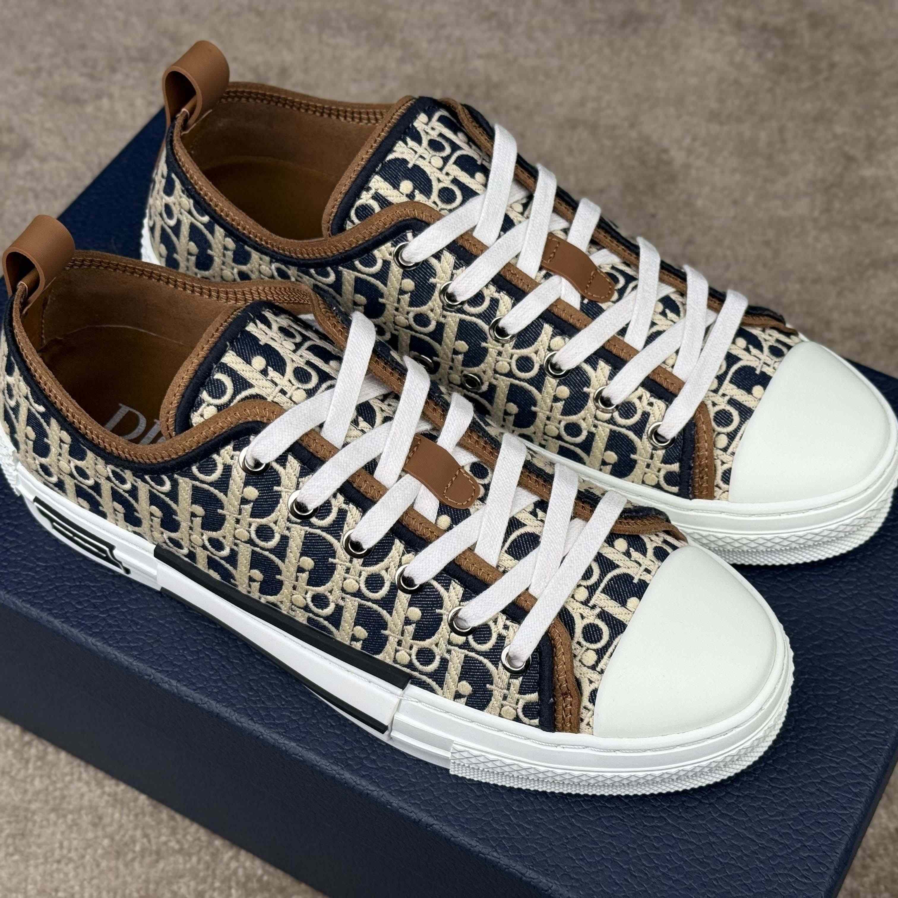 Dior B23 League Low-Top Sneaker - EUR FASHION