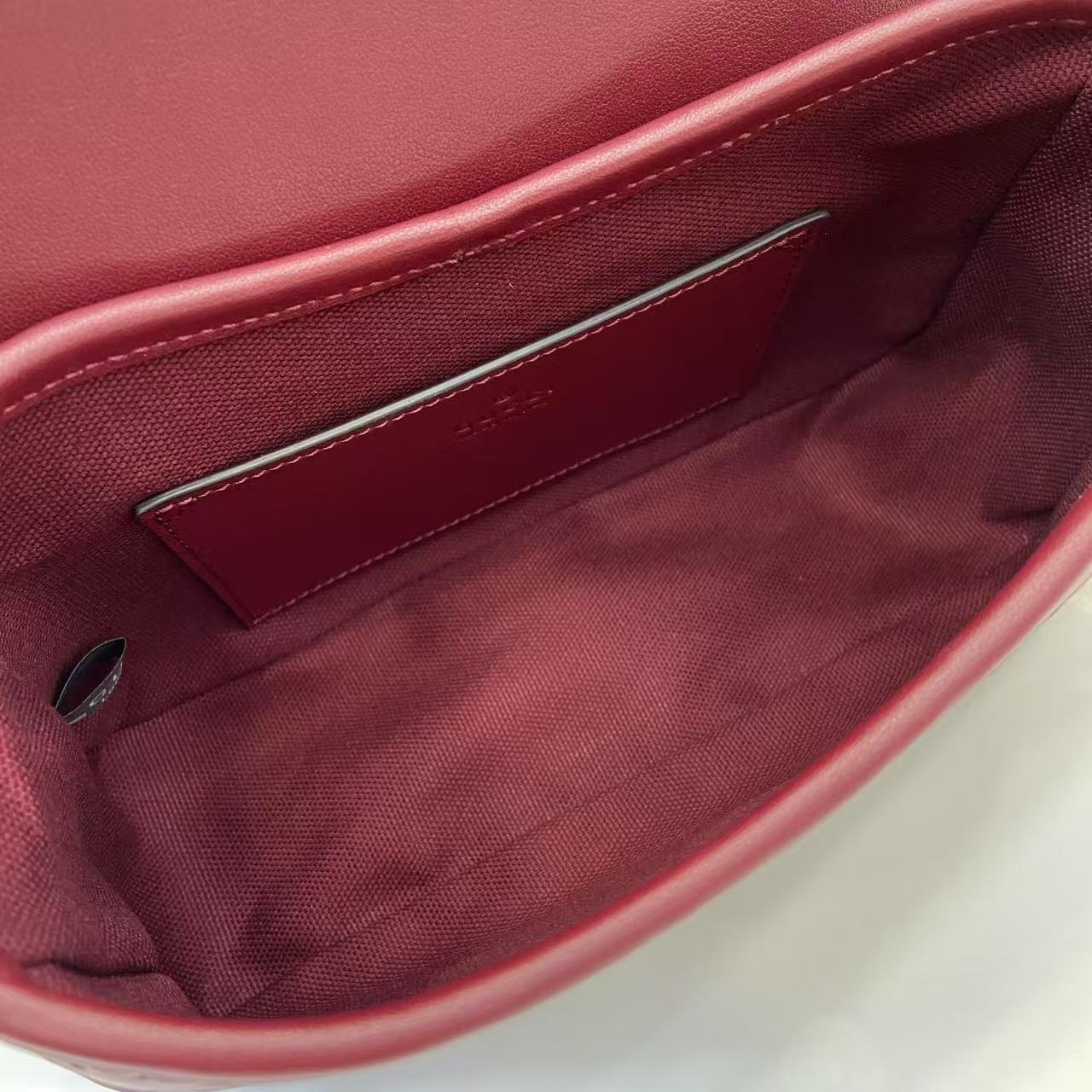 Gucci GG Emblem Small Shoulder Bag - EUR FASHION