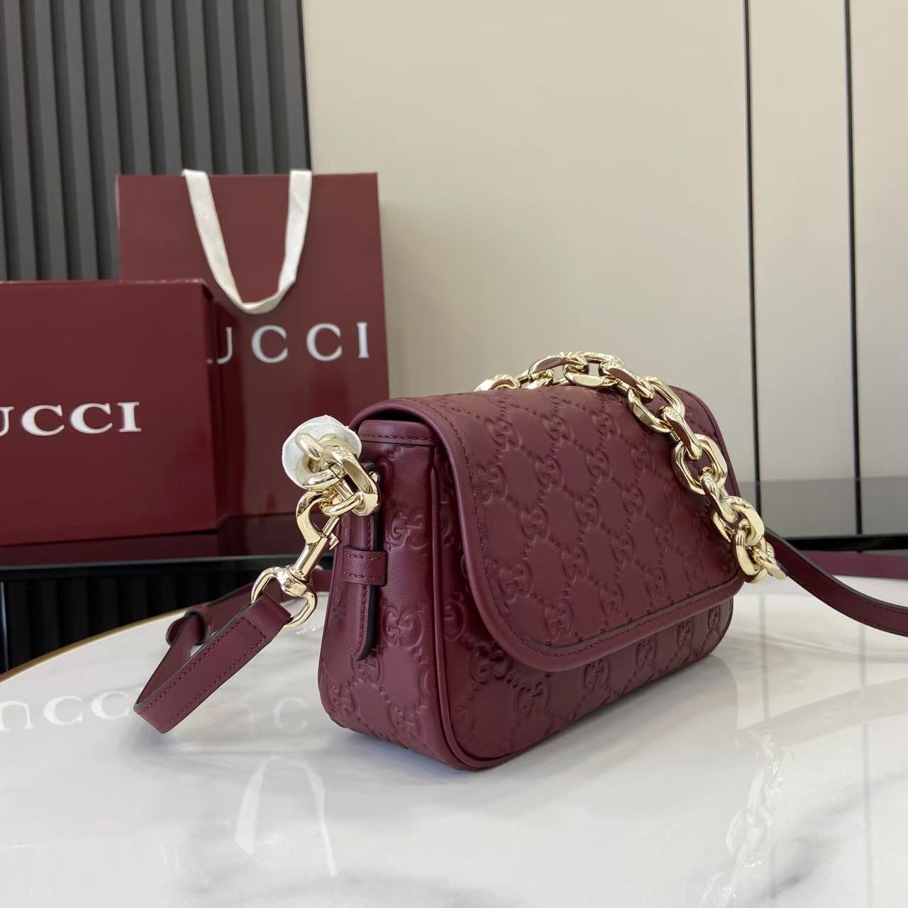 Gucci GG Emblem Small Shoulder Bag - EUR FASHION