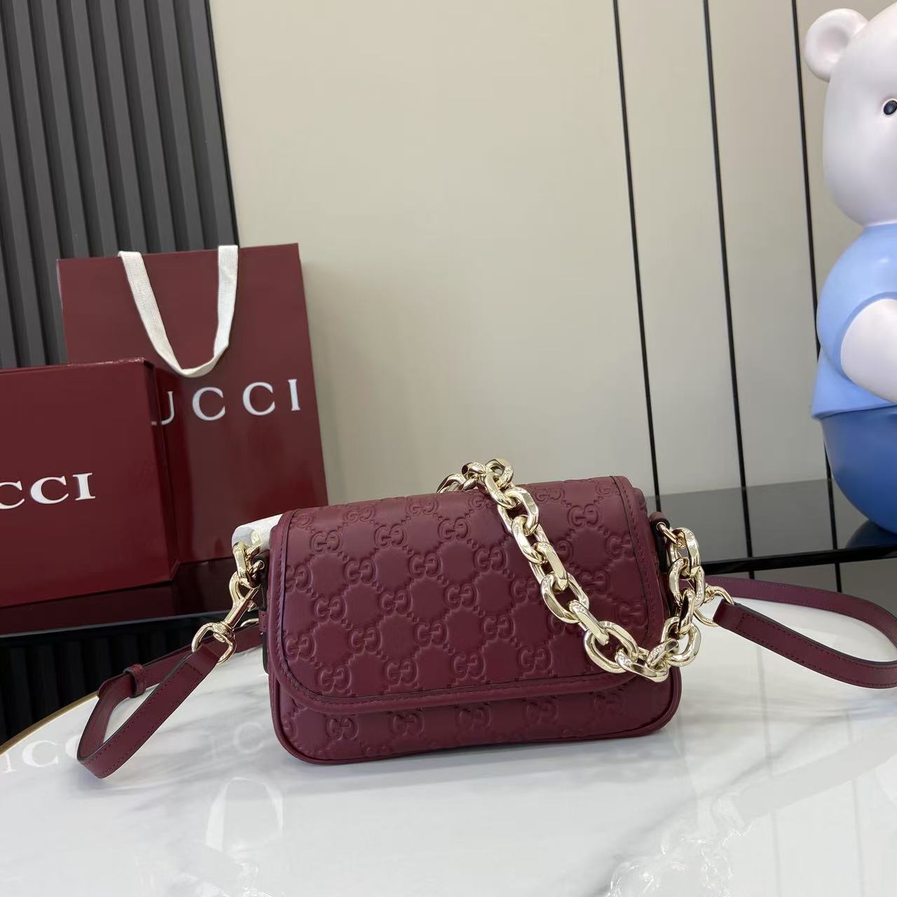 Gucci GG Emblem Small Shoulder Bag - EUR FASHION