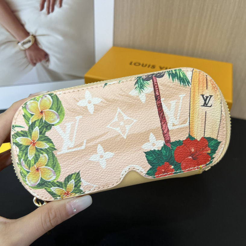 Louis Vuitton Sunglasses Pouch - EUR FASHION