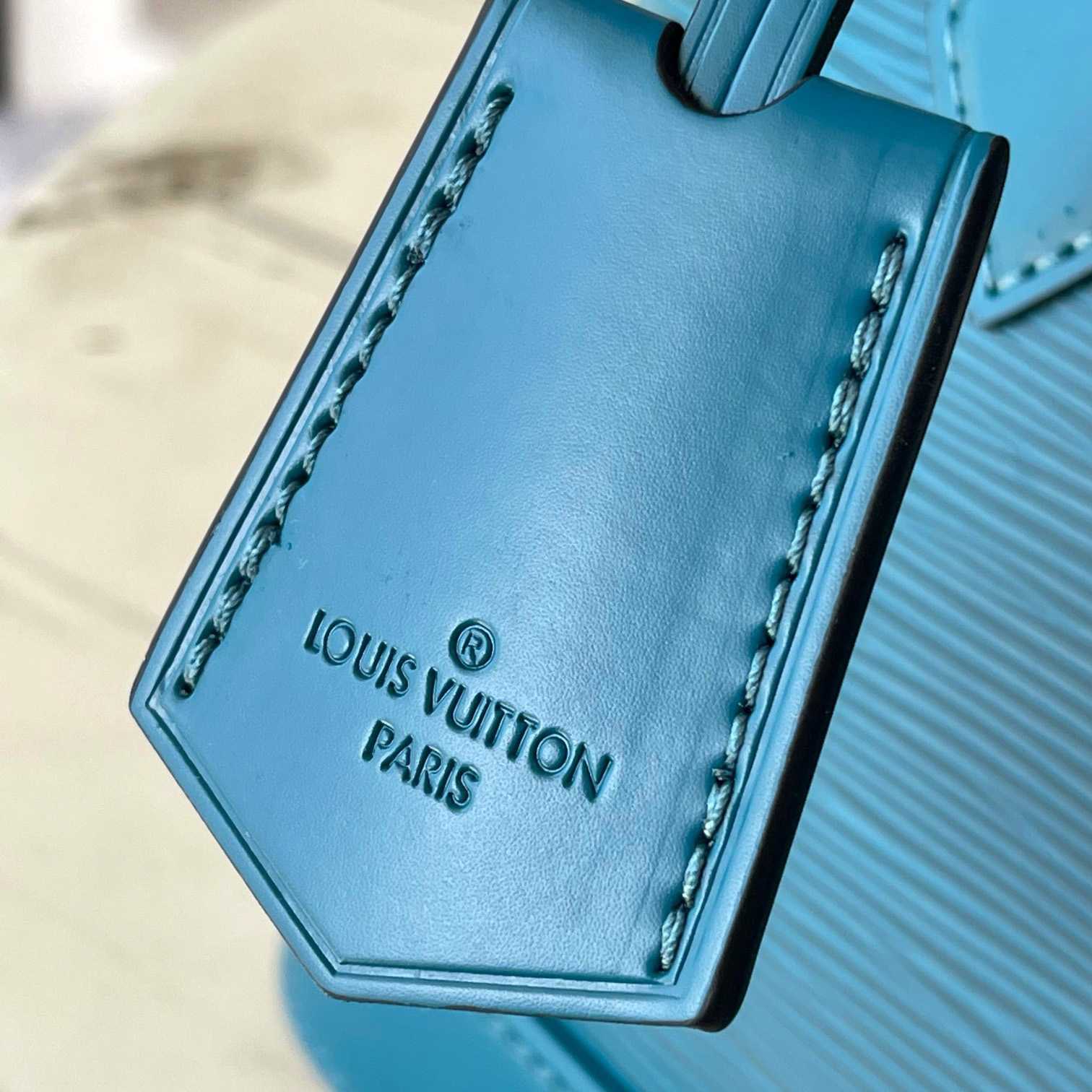 Louis Vuitton  Alma BB Handbag(23.5-17.5-11.5cm)   M20609 - EUR FASHION