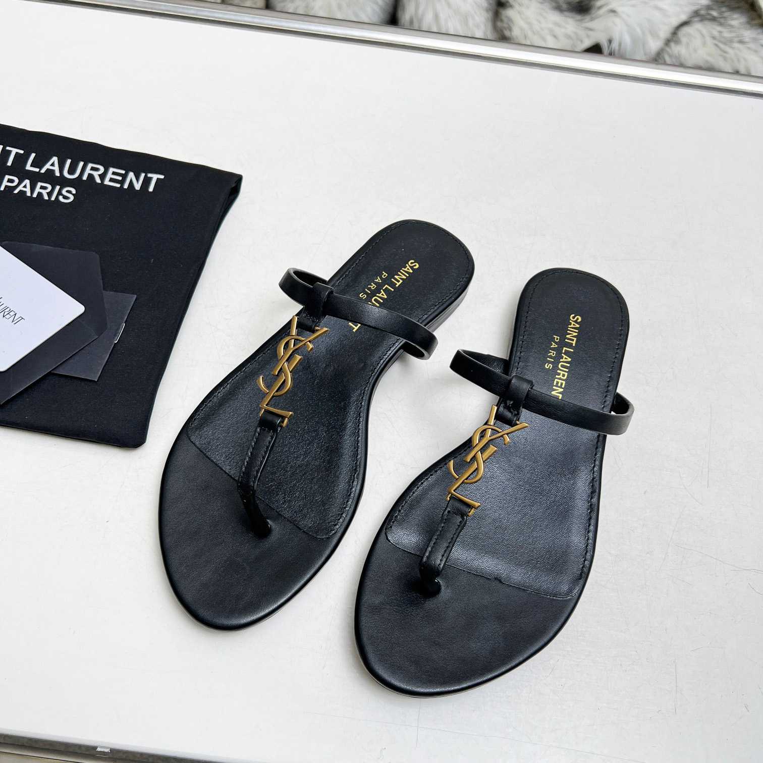 Saint Laurent Cassandra Leather Flip Flops  - EUR FASHION