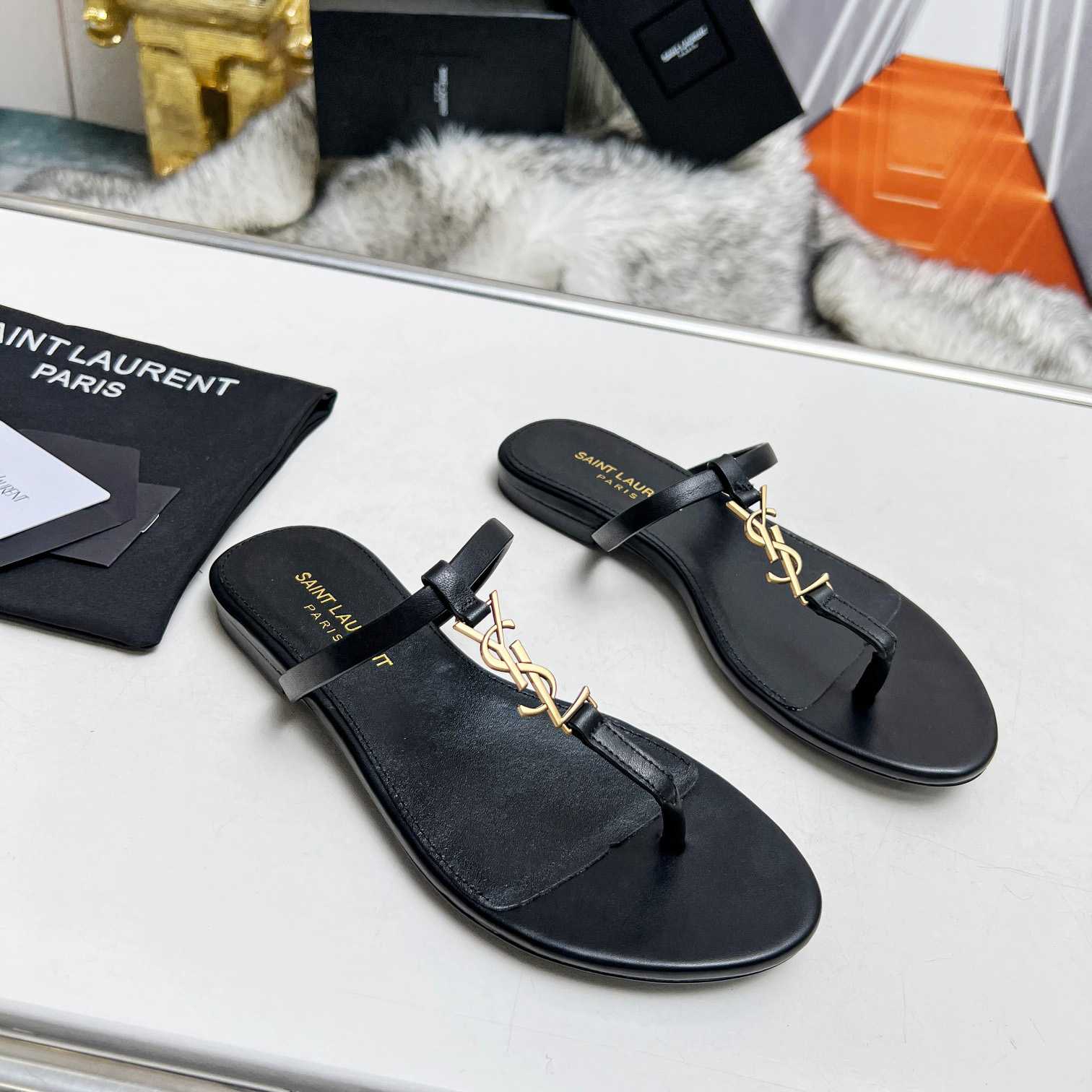Saint Laurent Cassandra Leather Flip Flops  - EUR FASHION
