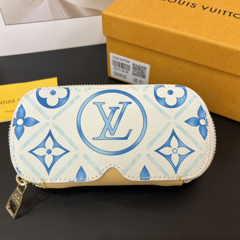 Louis Vuitton Sunglasses Pouch - EUR FASHION