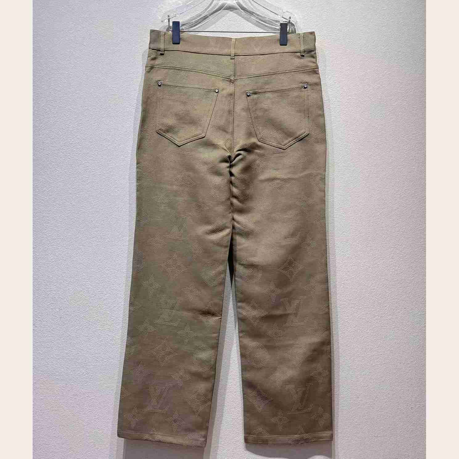 Louis Vuitton Monogram Embroidered Skate Pants     1AHBMA - EUR FASHION