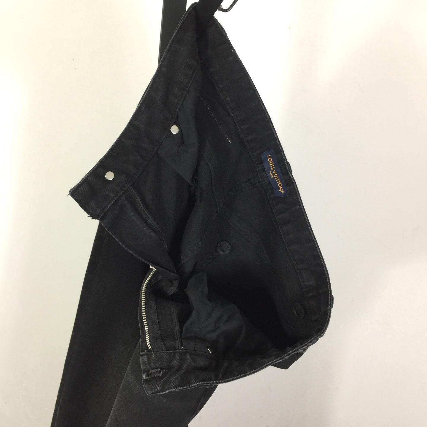 Louis Vuitton Jeans - EUR FASHION
