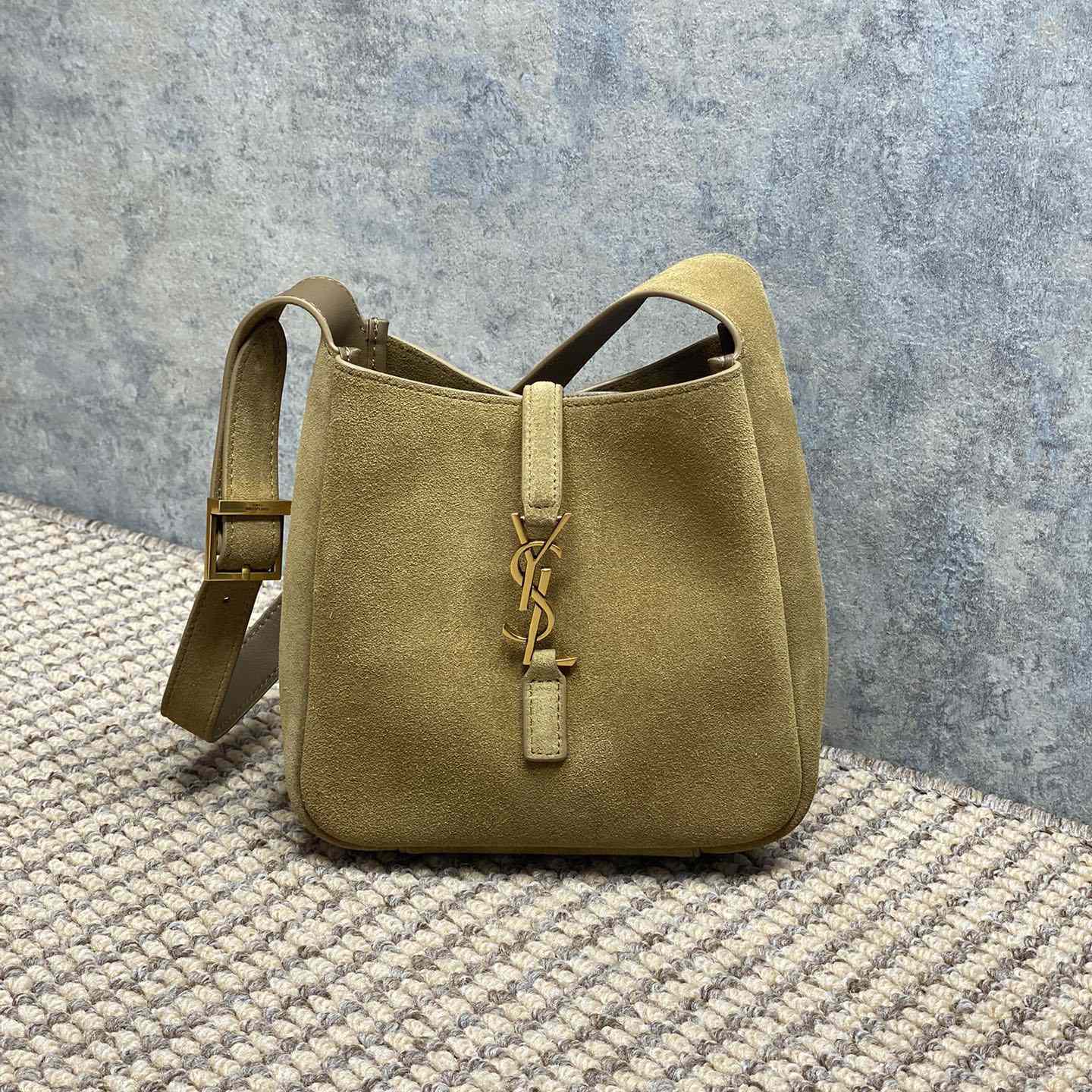 Saint Laurent LE 5 À 7 Supple Baby In Suede - EUR FASHION