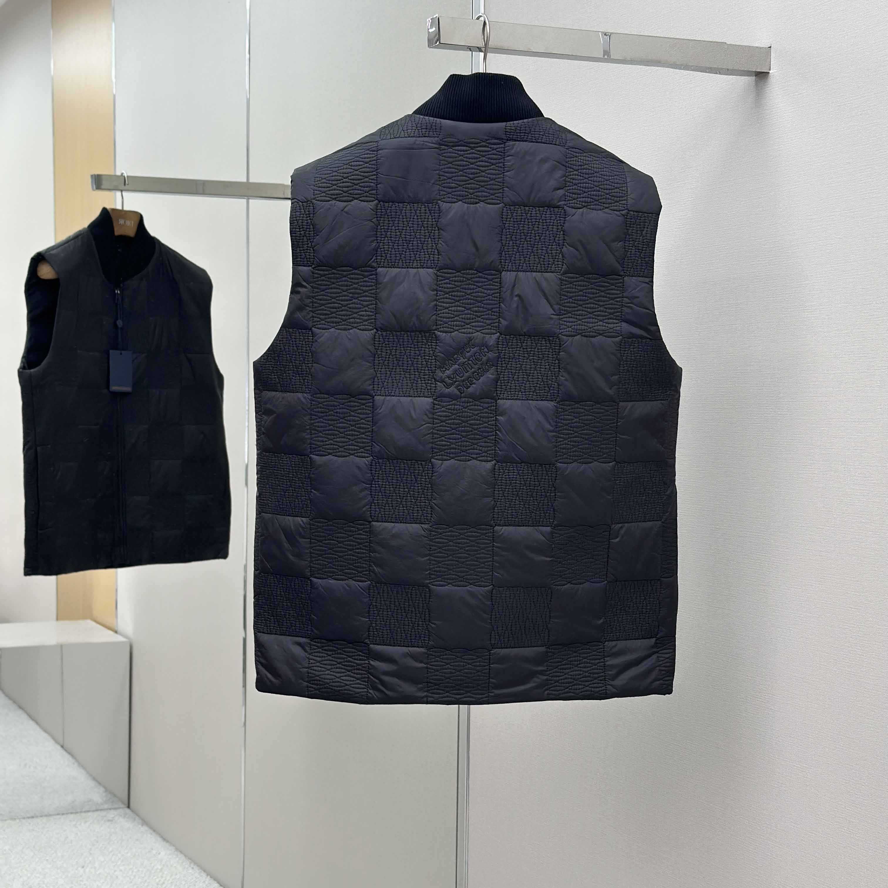 Louis Vuitton Damier Quilted Nylon Gilet - EUR FASHION