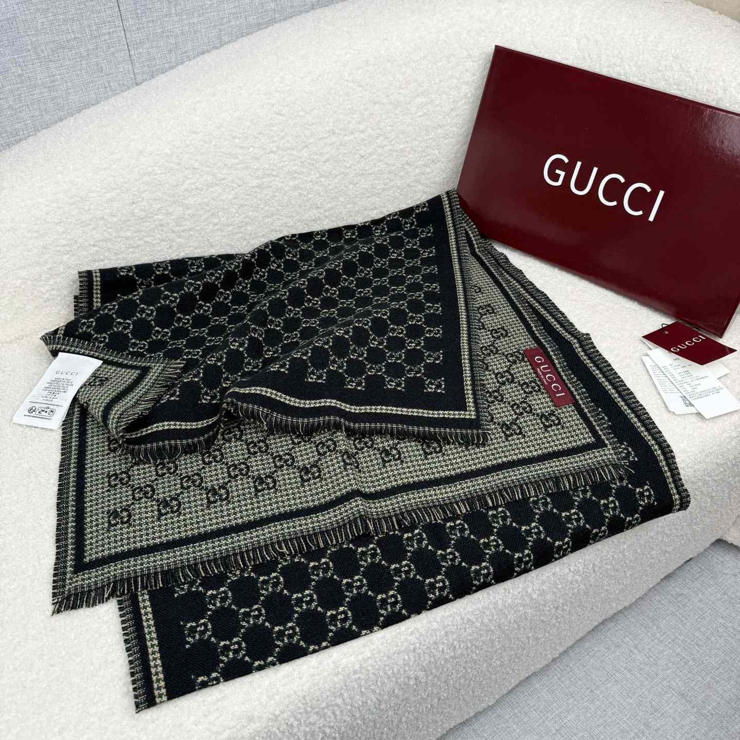 Gucci GG Wool Jacquard Scarf - EUR FASHION