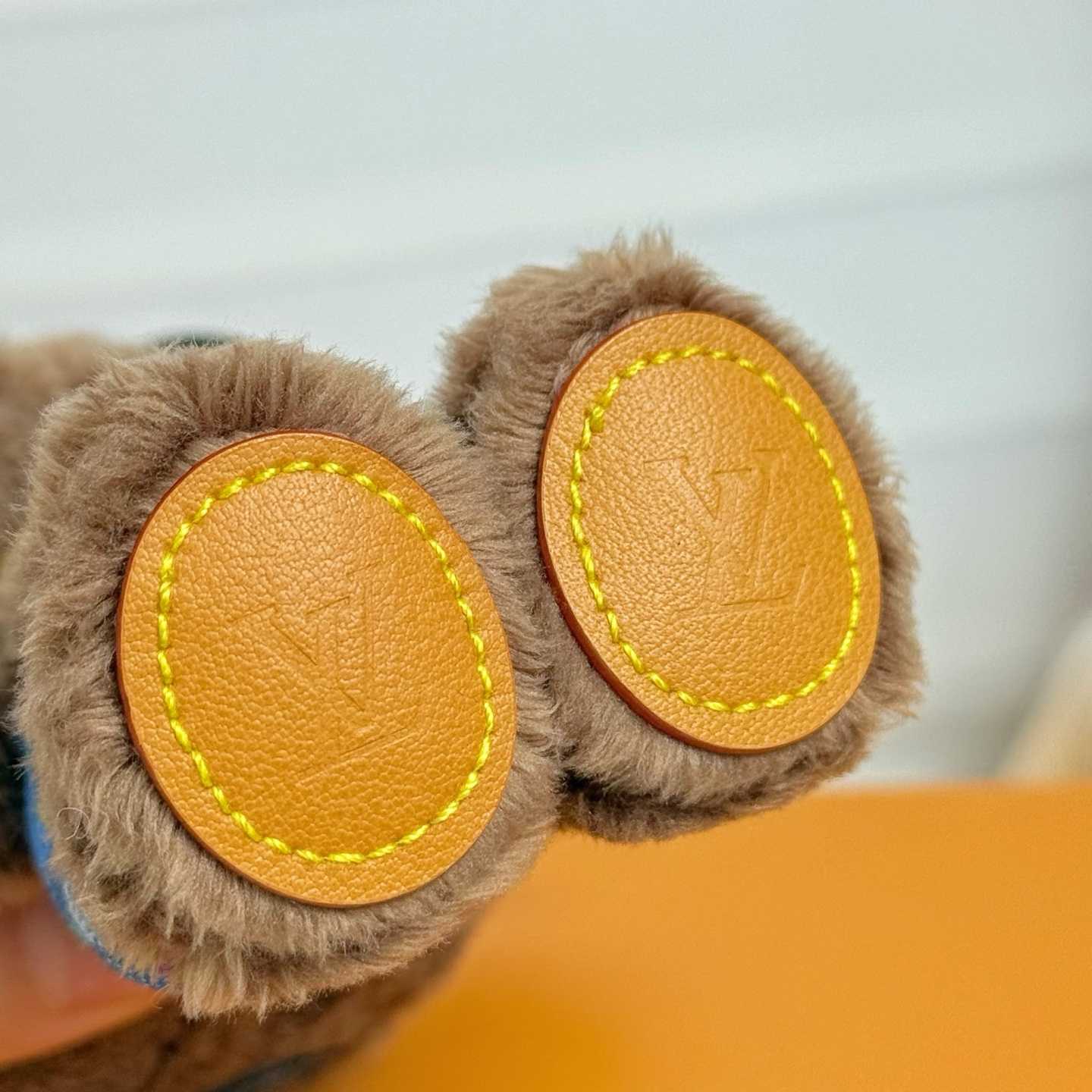 Louis Vuitton LV Louis Bear Bag Charm  M03178 - EUR FASHION