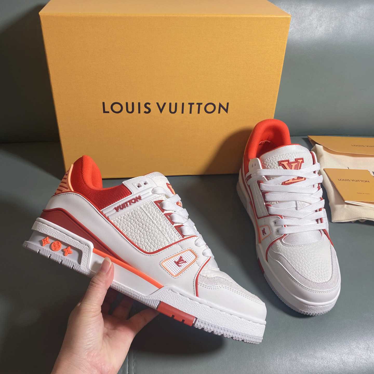 Louis Vuitton LV Trainer Sneaker      1AIIZM - EUR FASHION
