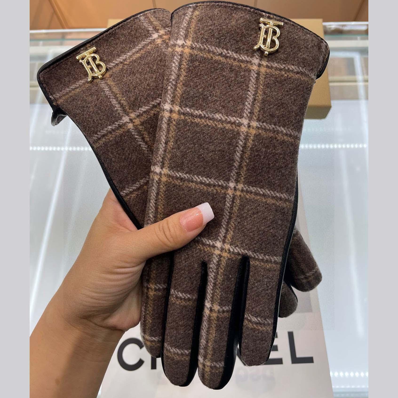 Burberry Gloves  - EUR FASHION