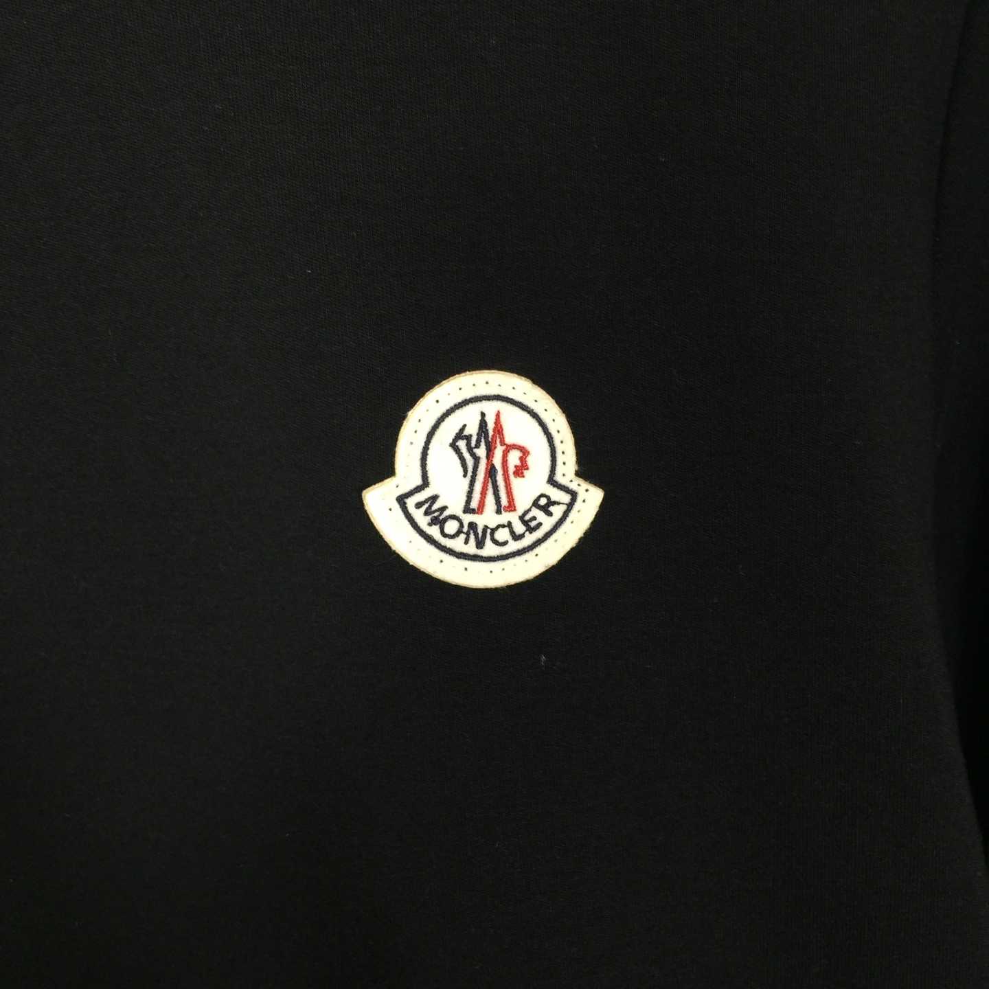 Moncler Long Sleeves - EUR FASHION