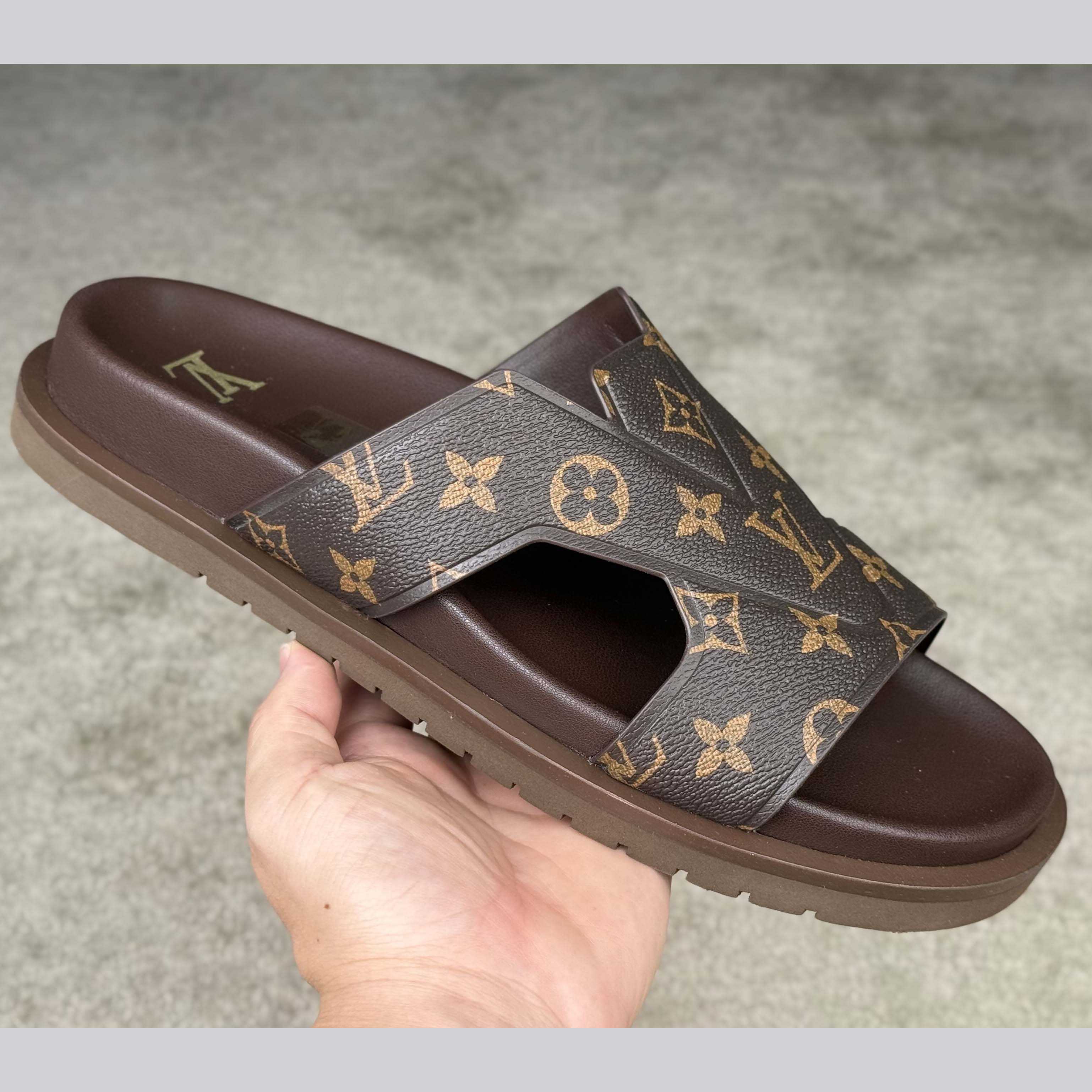 Louis Vuitton LV Oasis Mule    - EUR FASHION