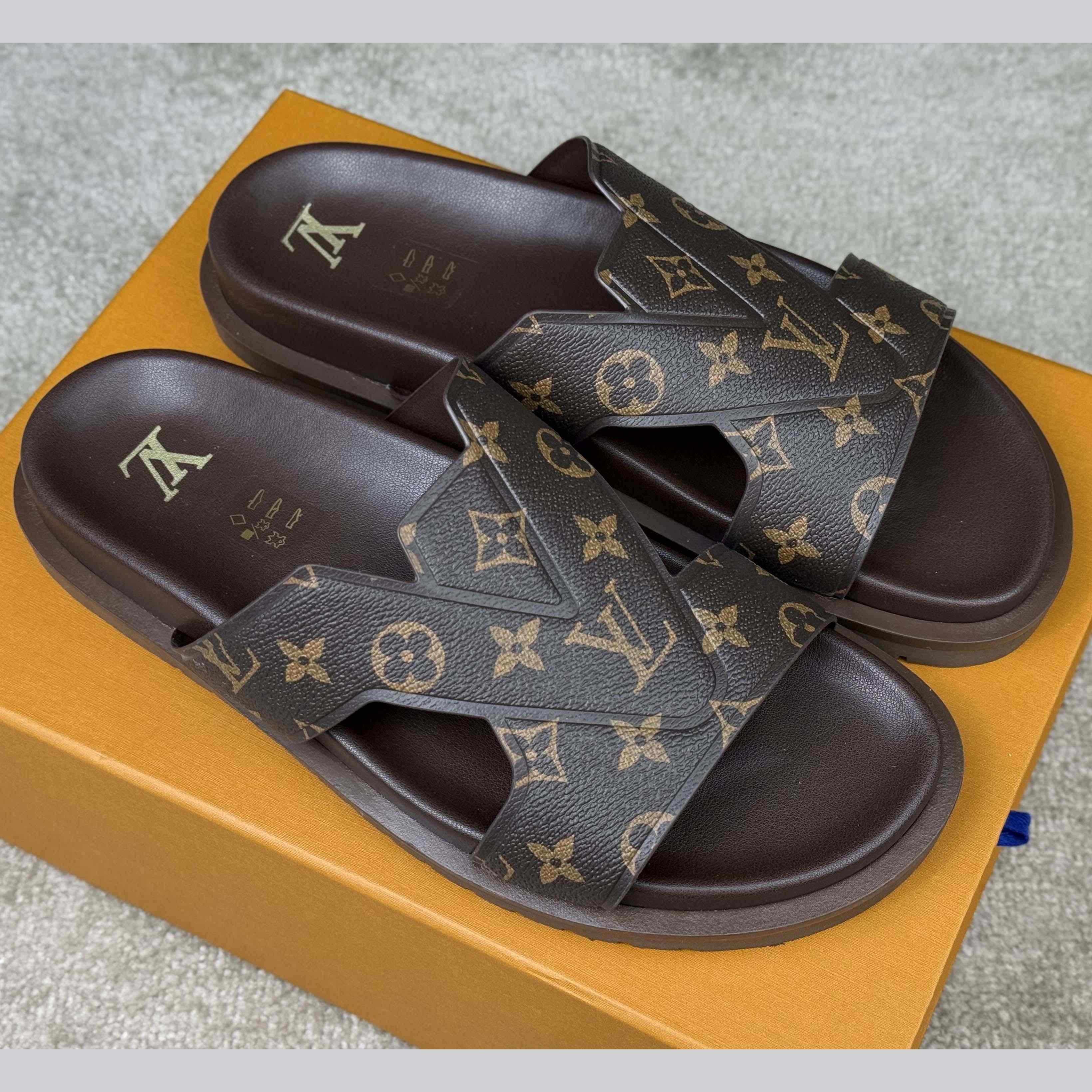 Louis Vuitton LV Oasis Mule    - EUR FASHION
