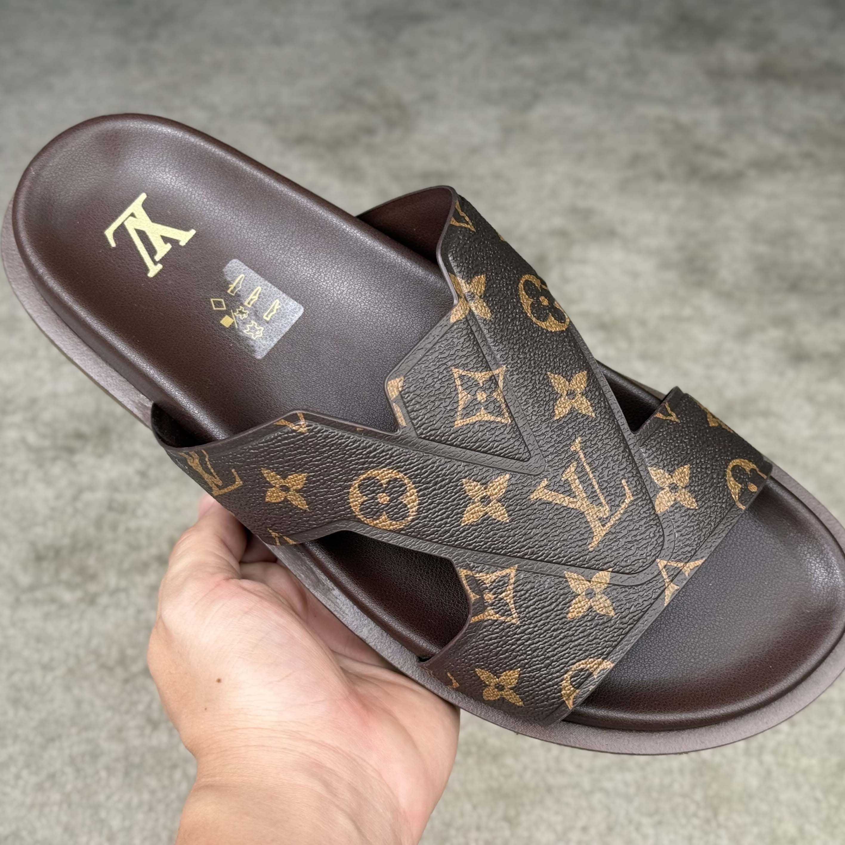Louis Vuitton LV Oasis Mule    - EUR FASHION