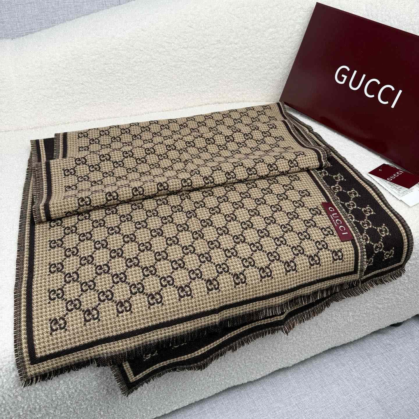 Gucci GG Wool Jacquard Scarf - EUR FASHION