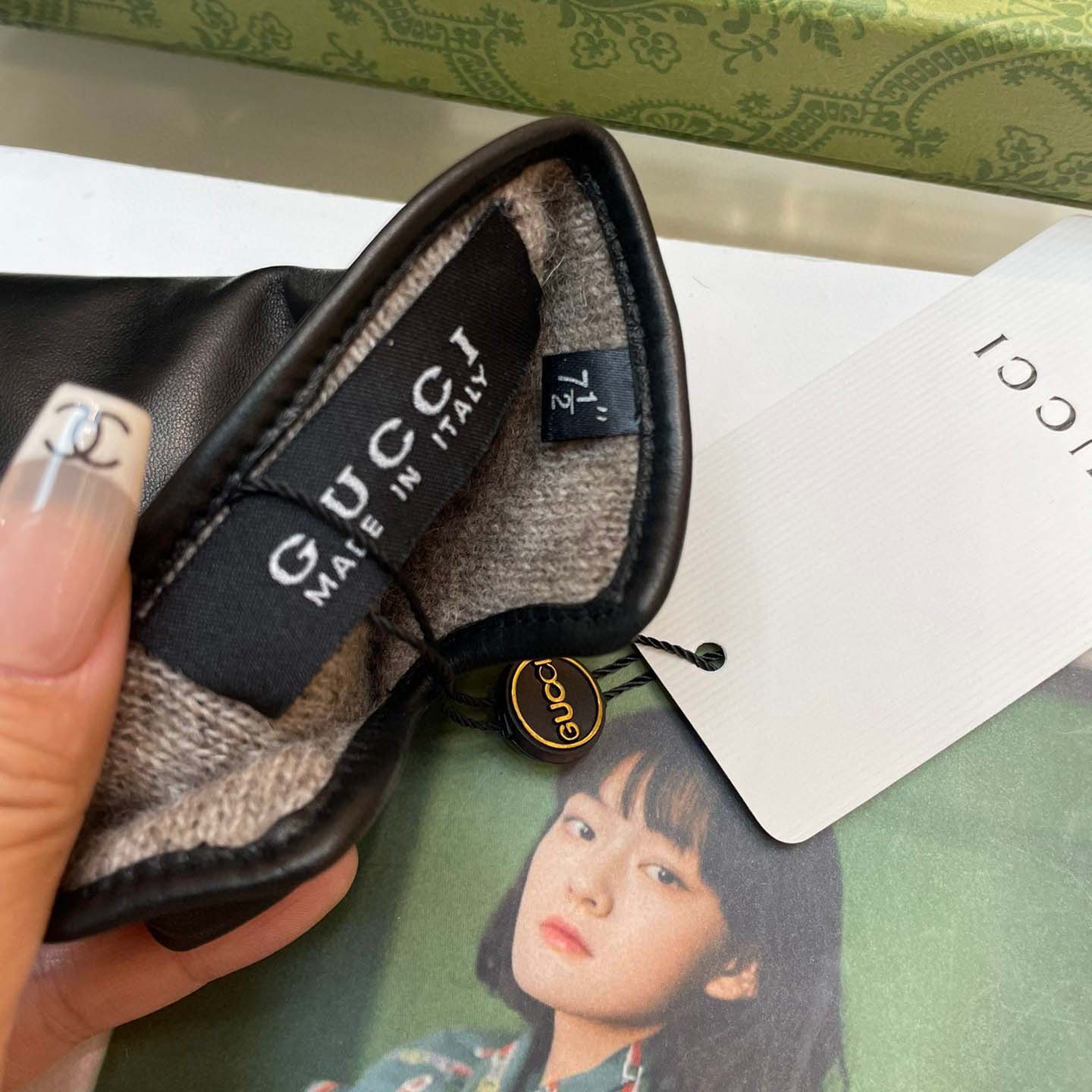 Gucci Women's Gloves  - EUR FASHION