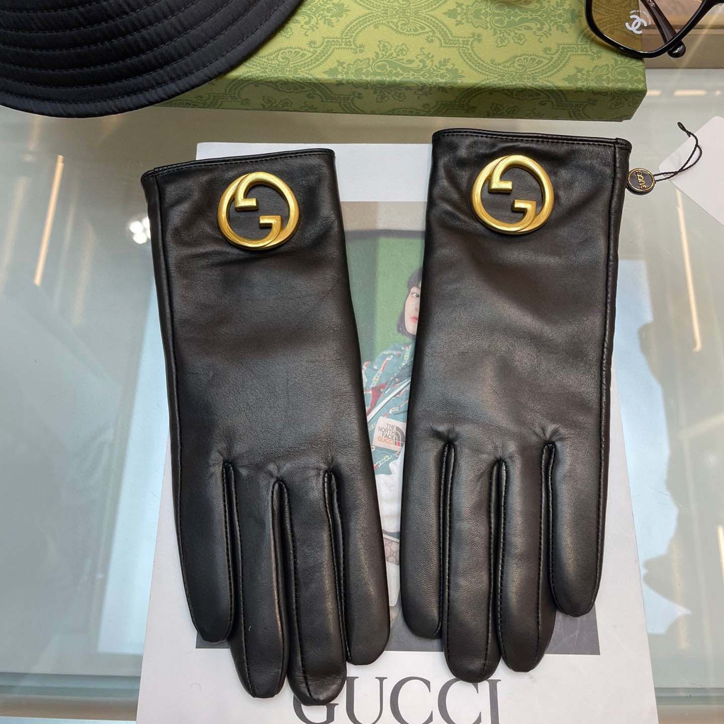 Gucci Women's Gloves  - EUR FASHION