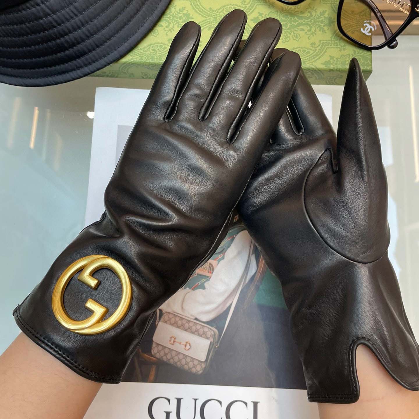 Gucci Women's Gloves  - EUR FASHION