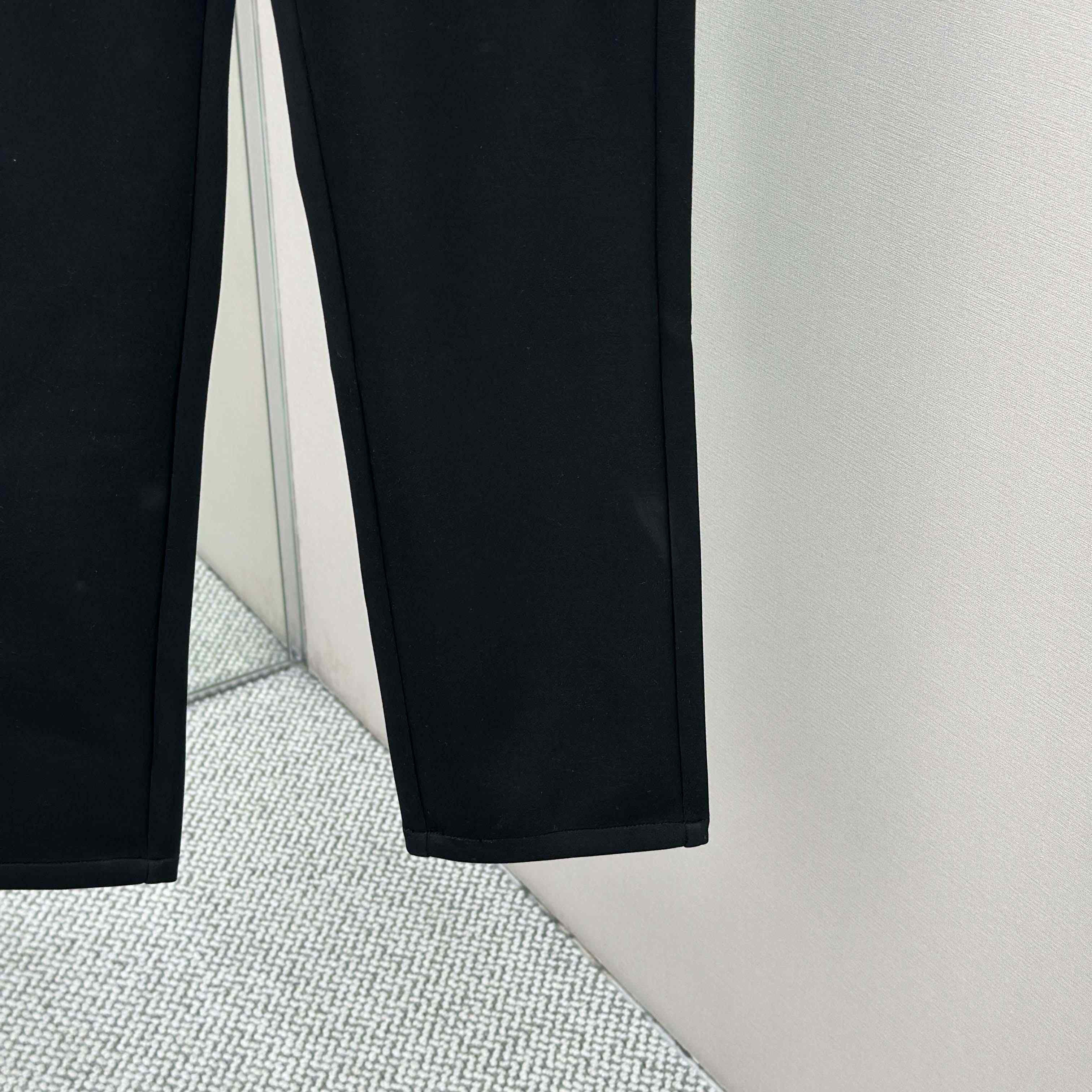 Burberry Black Cotton Pants - EUR FASHION