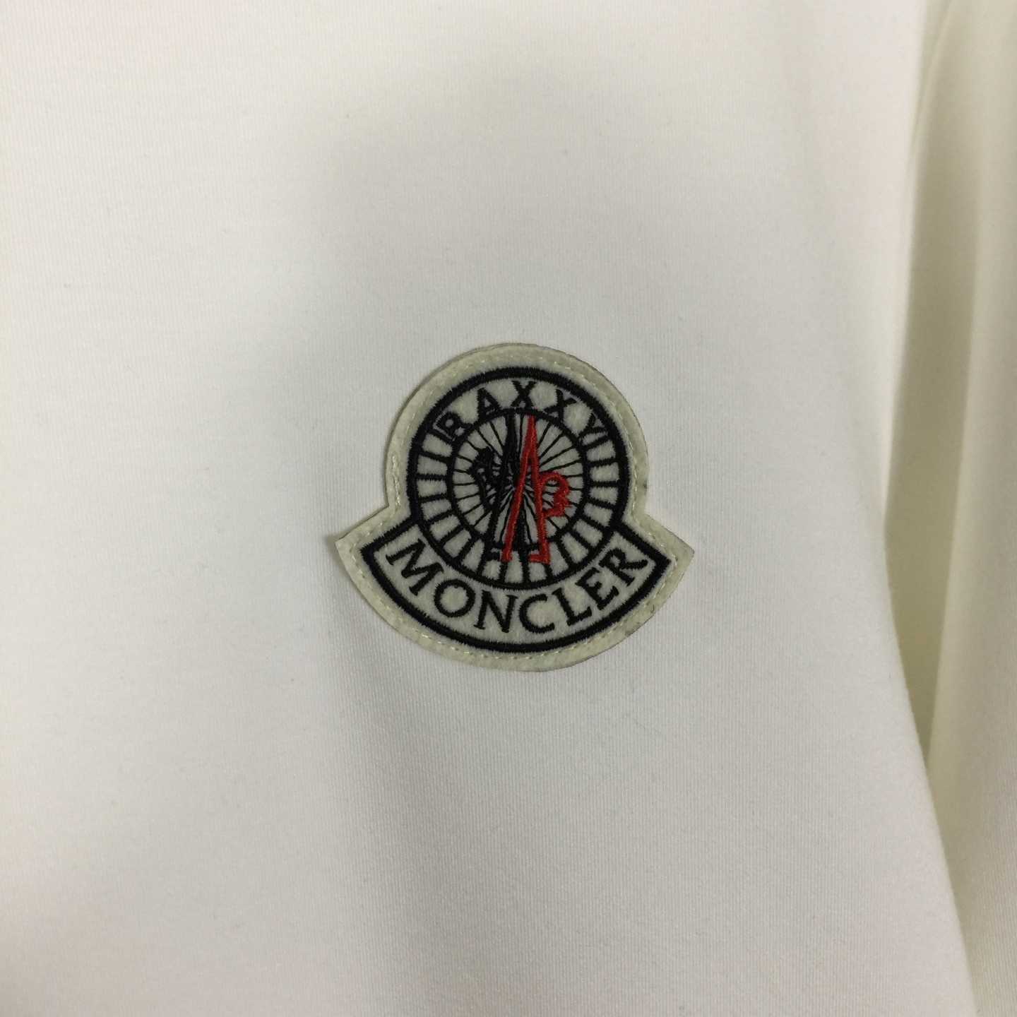 Moncler Long Sleeves - EUR FASHION