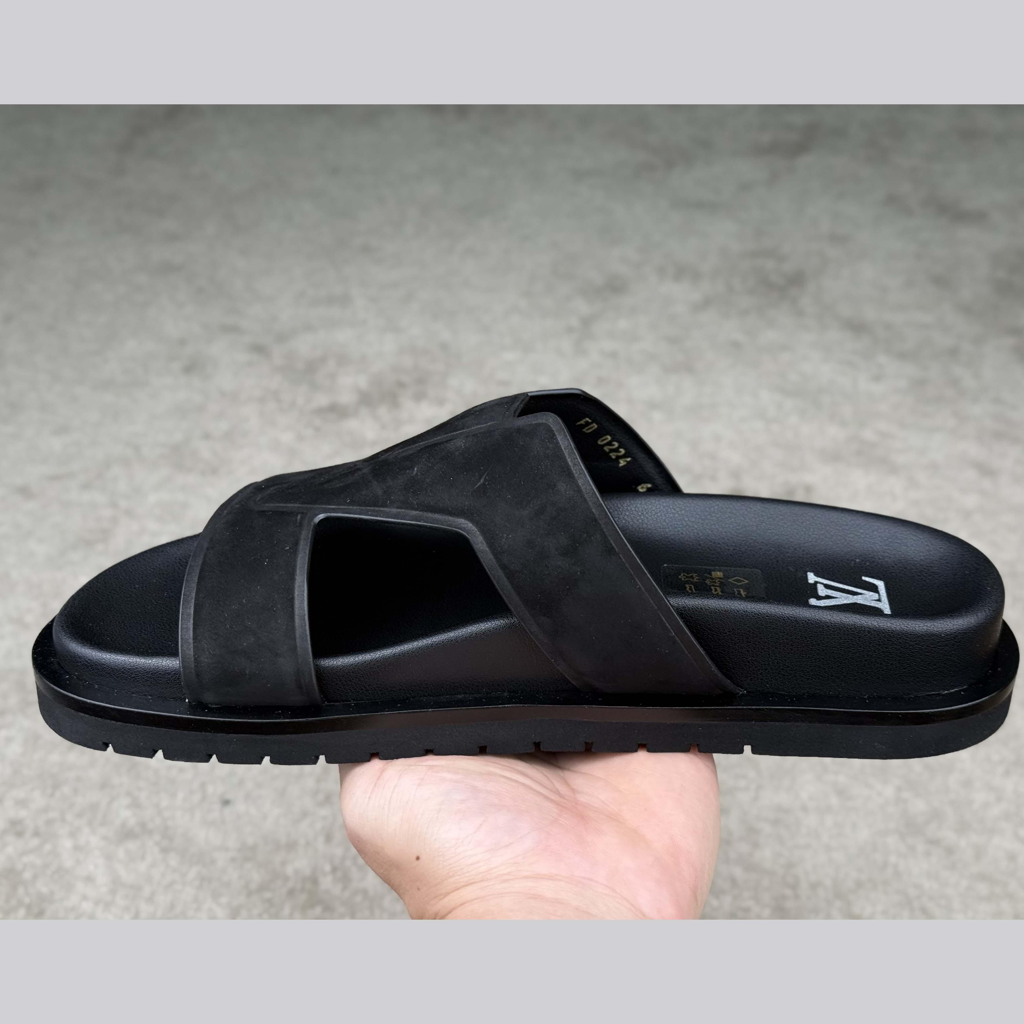 Louis Vuitton LV Oasis Mule    - EUR FASHION