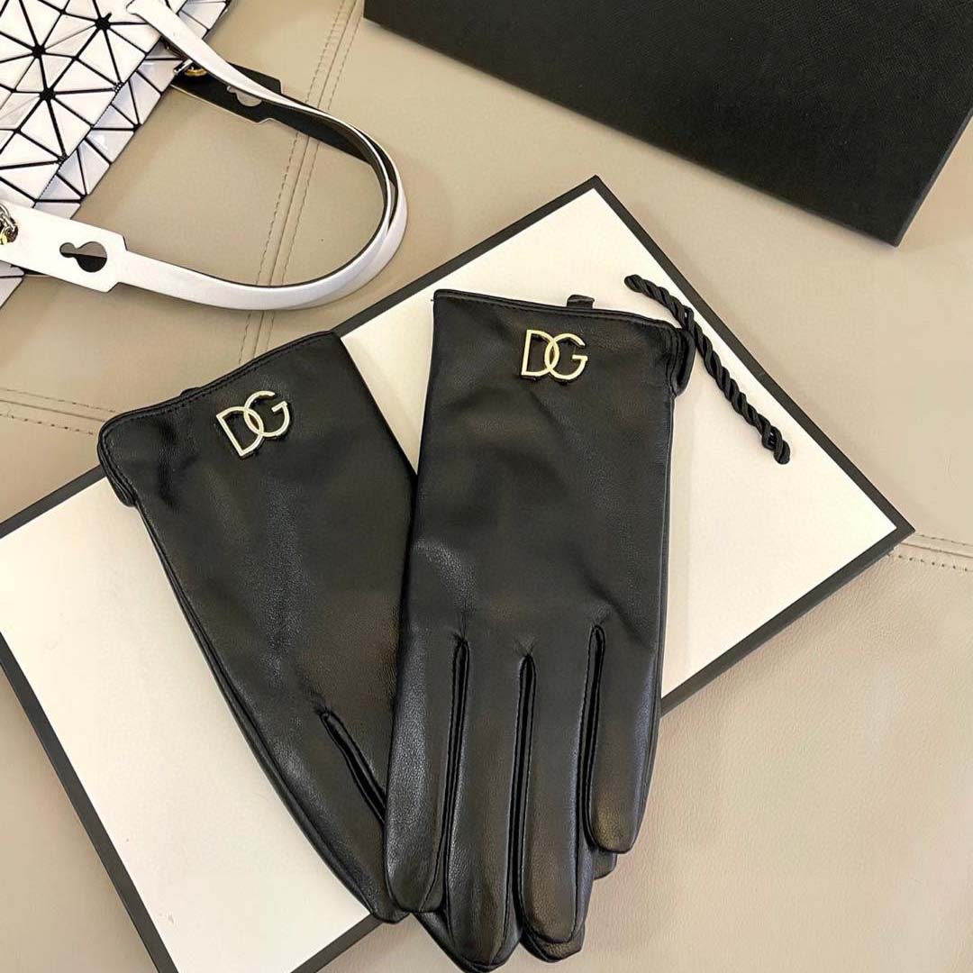Dolce & Gabbana Women's Gloves  - EUR FASHION