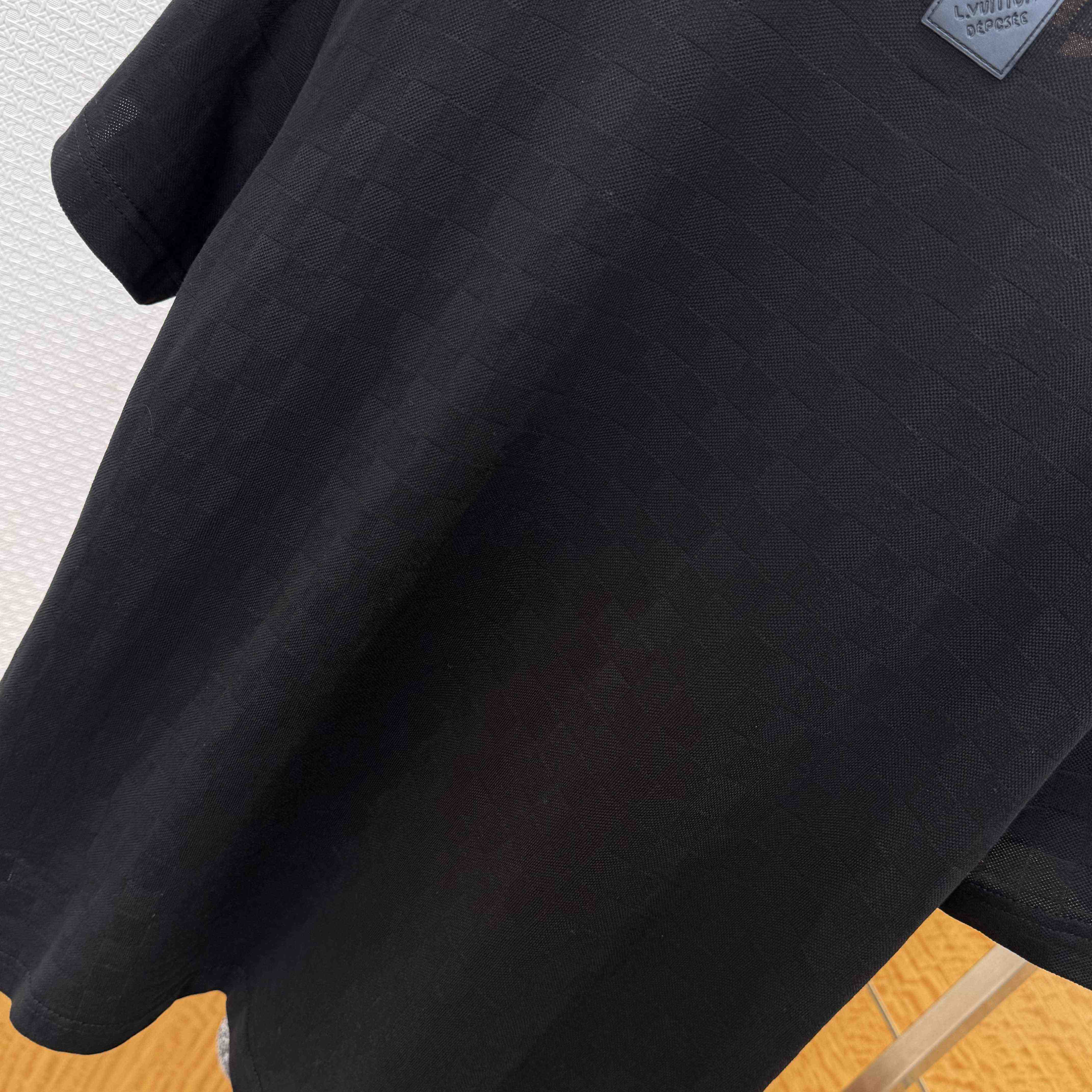 Louis Vuitton Signature Embellished T-Shirt   1AIMLZ - EUR FASHION