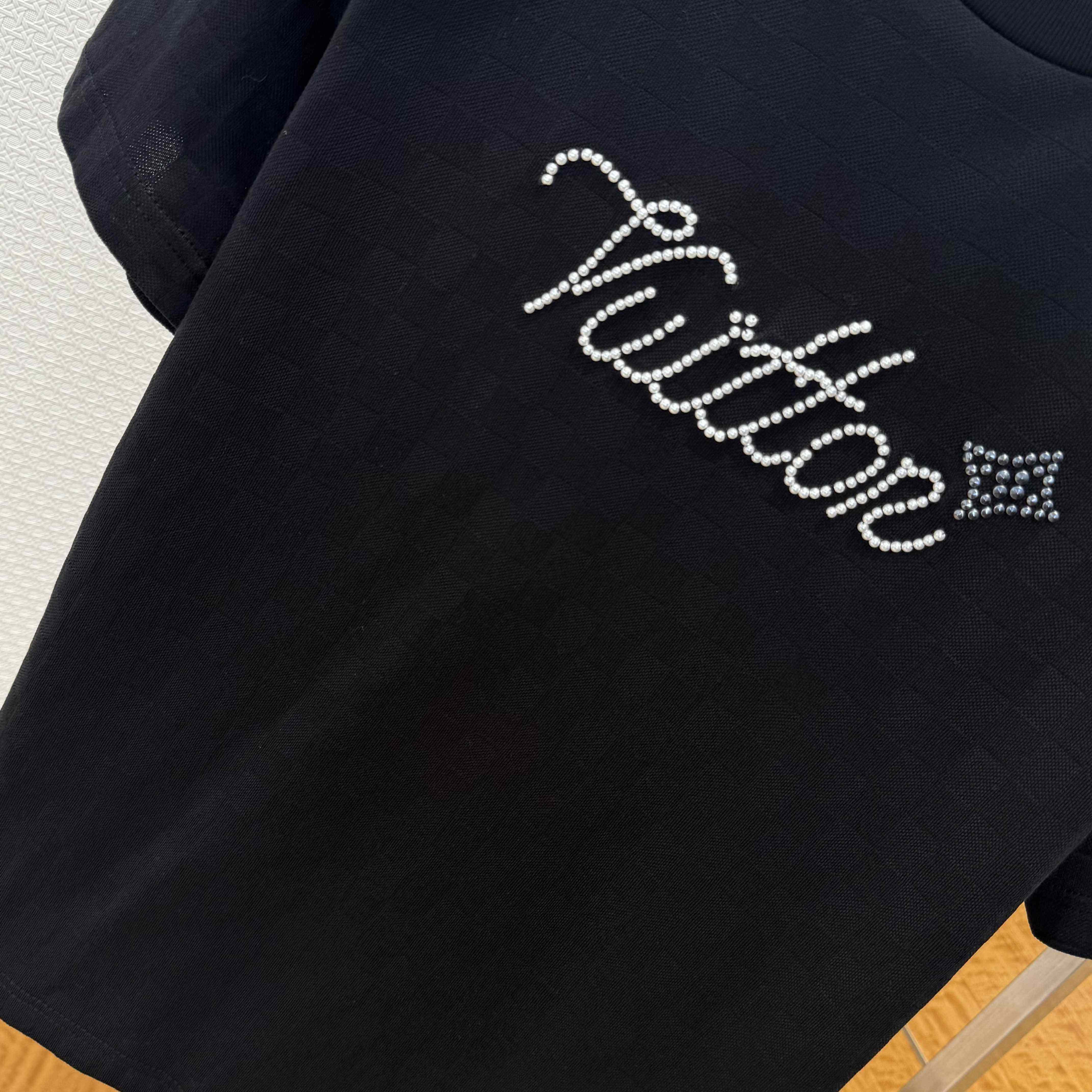 Louis Vuitton Signature Embellished T-Shirt   1AIMLZ - EUR FASHION