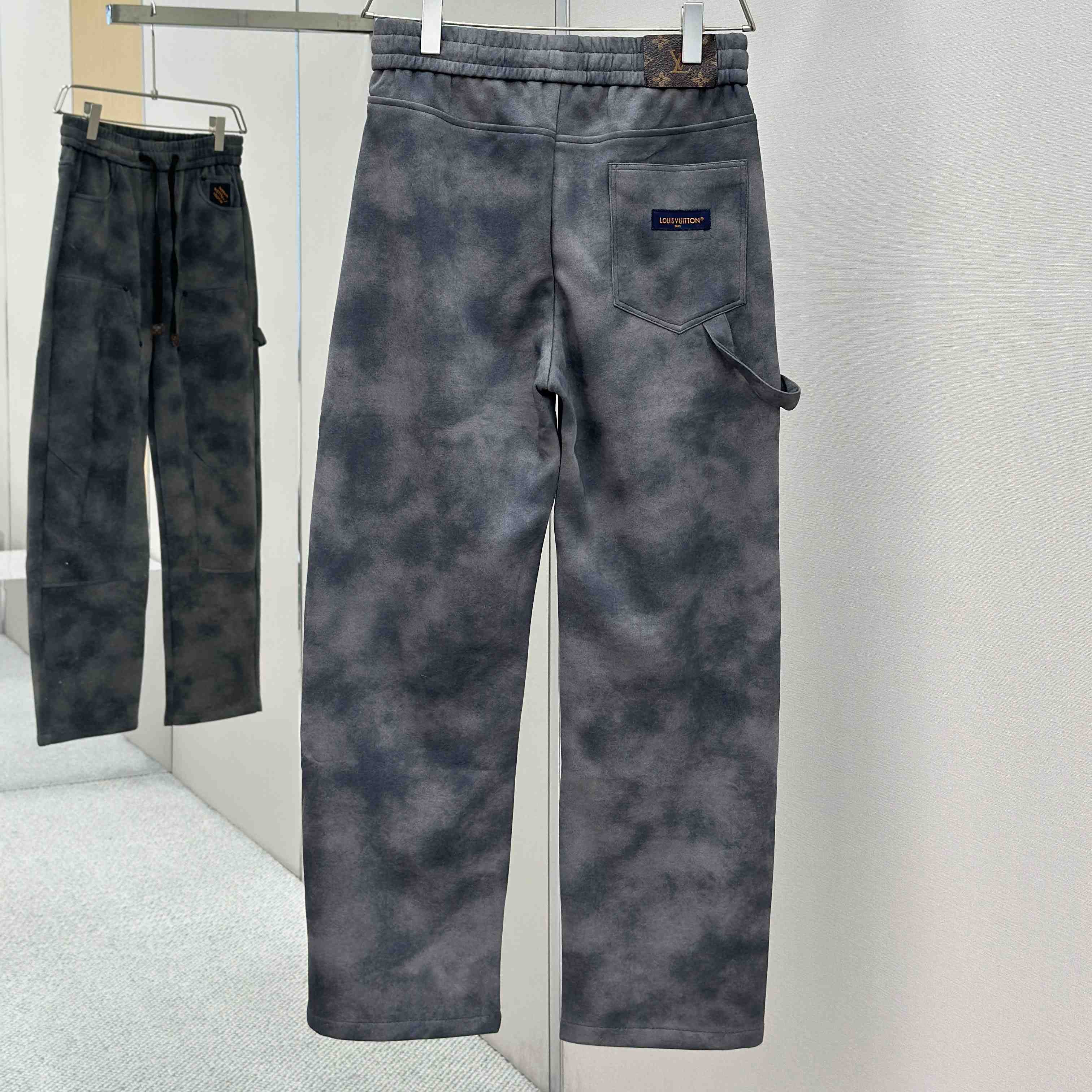 Louis Vuitton Cotton Pants - EUR FASHION
