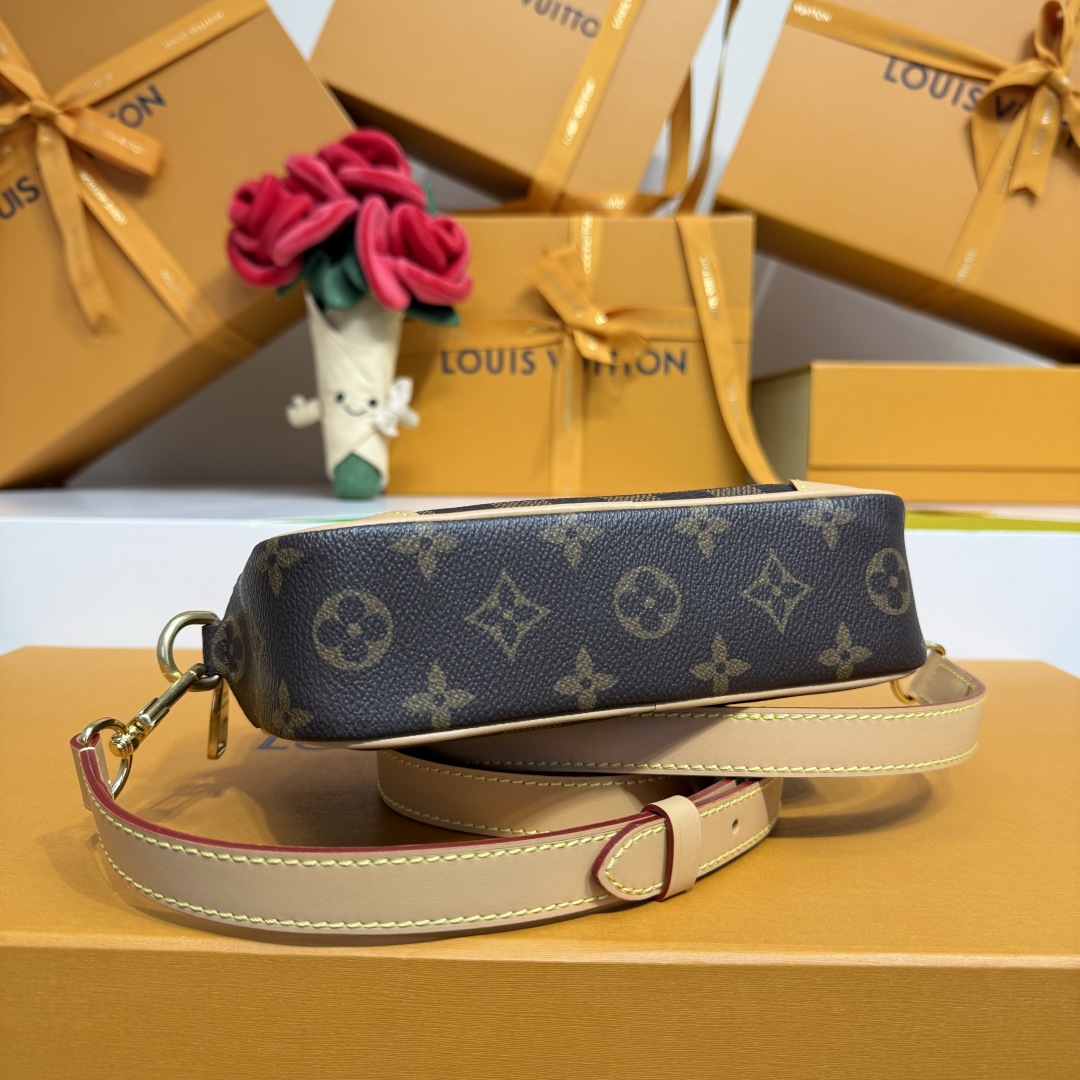Louis Vuitton Trocadéro Wearable Wallet     M26020 - EUR FASHION