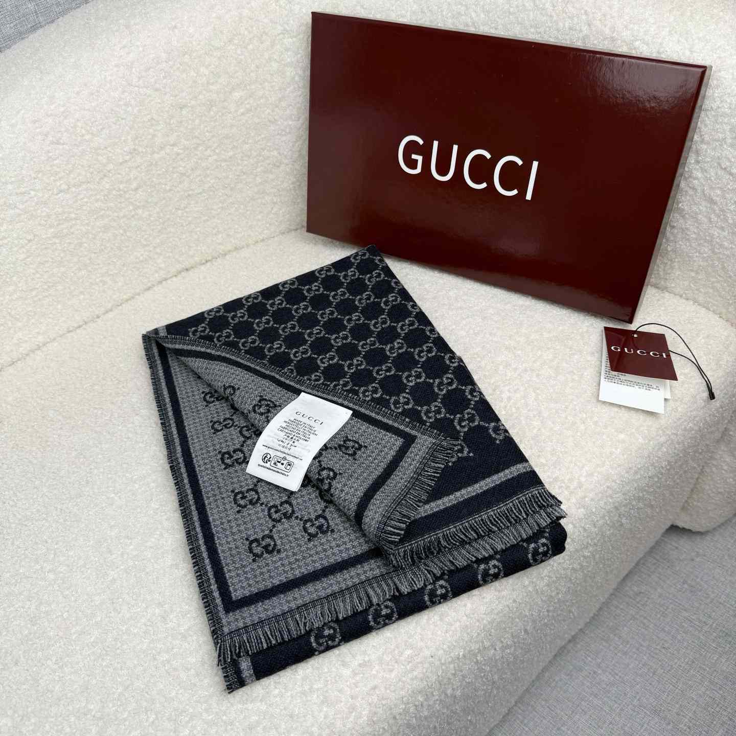 Gucci GG Wool Jacquard Scarf - EUR FASHION