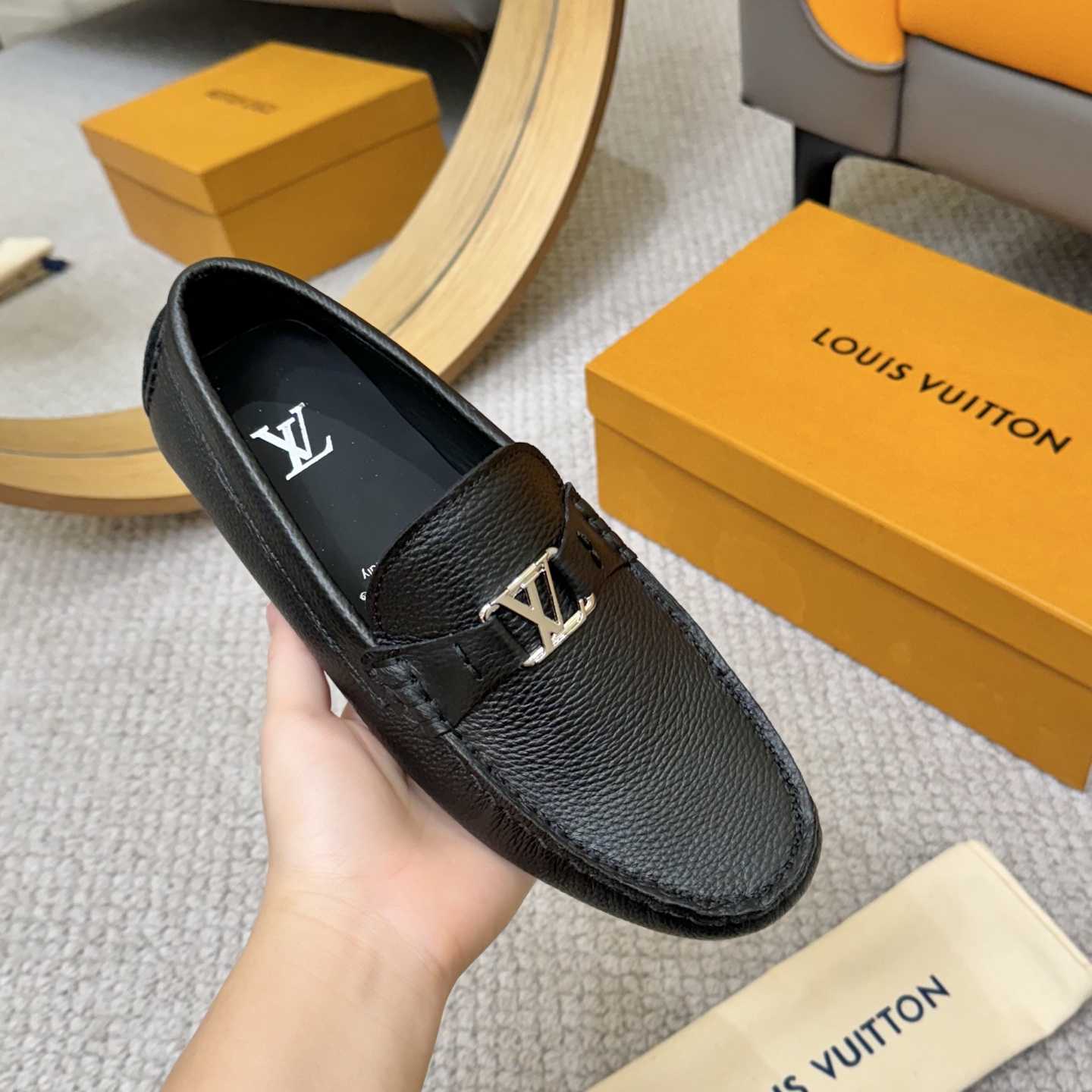 Louis Vuitton LV Silverstone Moccasin - EUR FASHION