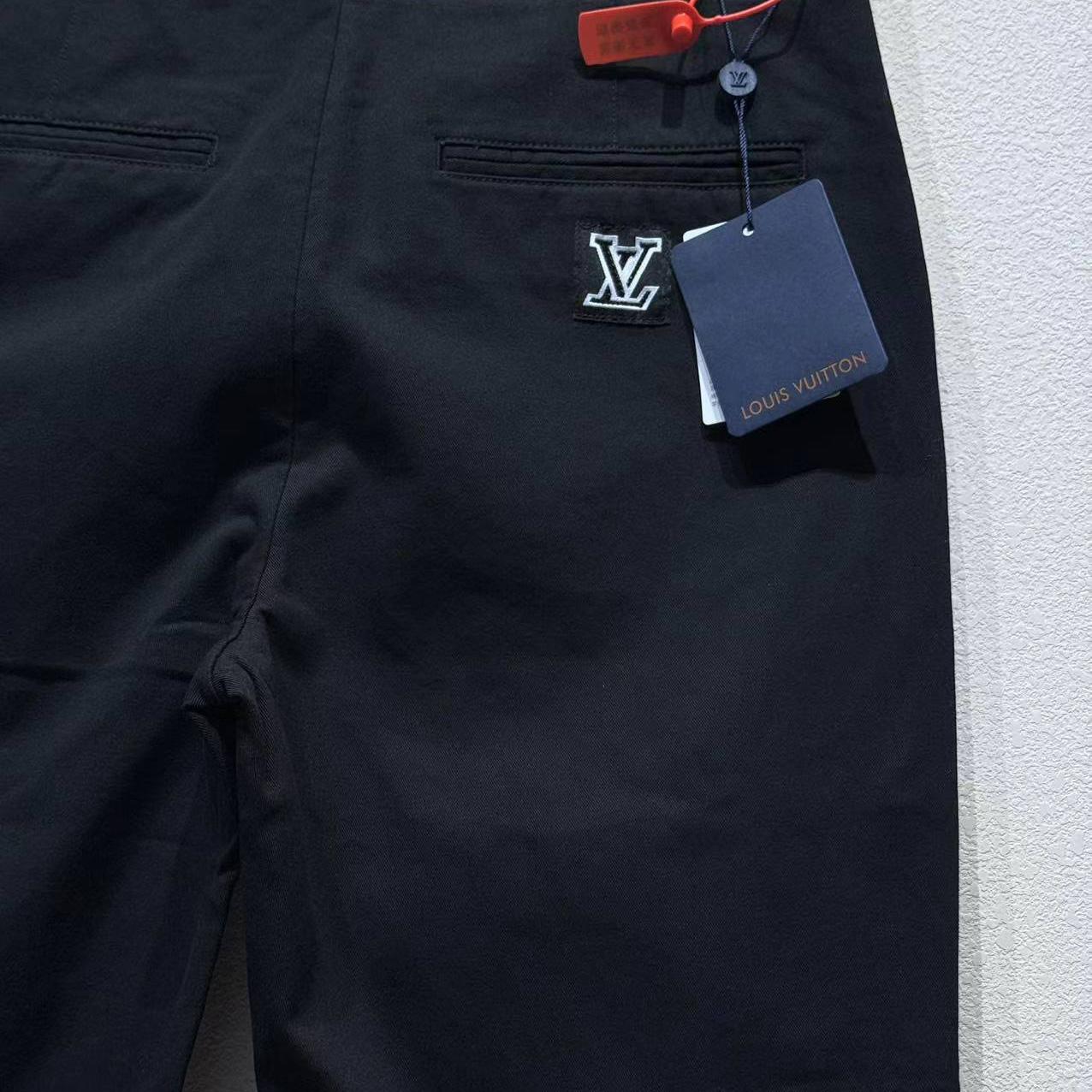 Louis Vuitton Flared Preppy Chino Pants   1AGTOB - EUR FASHION