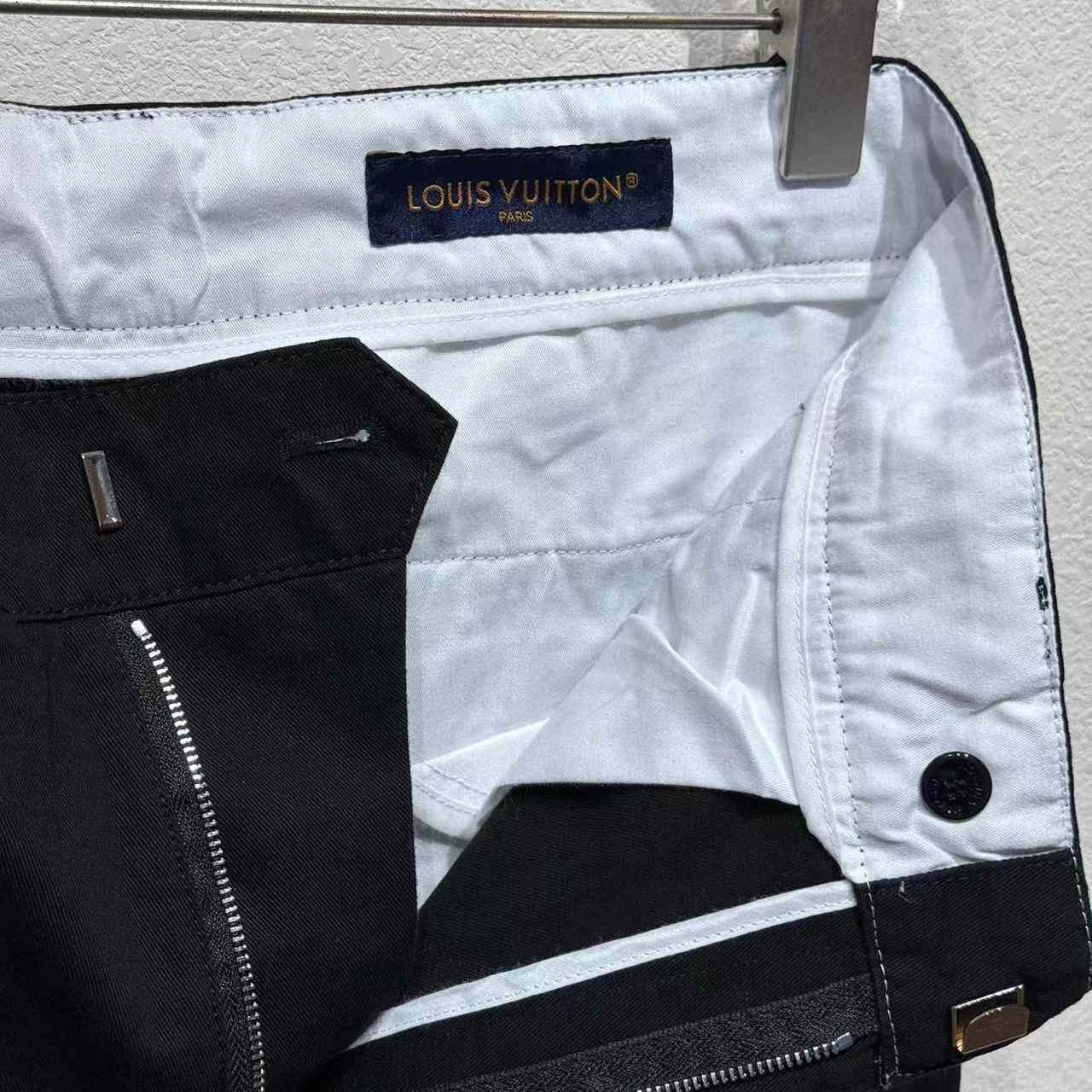 Louis Vuitton Flared Preppy Chino Pants   1AGTOB - EUR FASHION