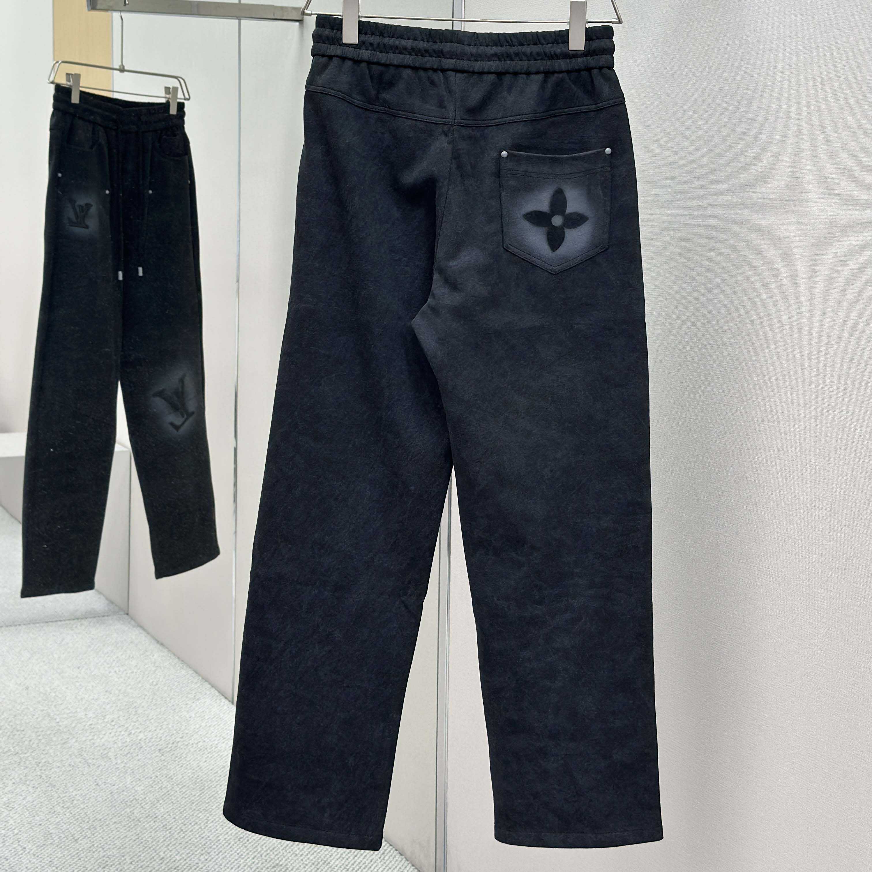 Louis Vuitton Cotton Pants - EUR FASHION