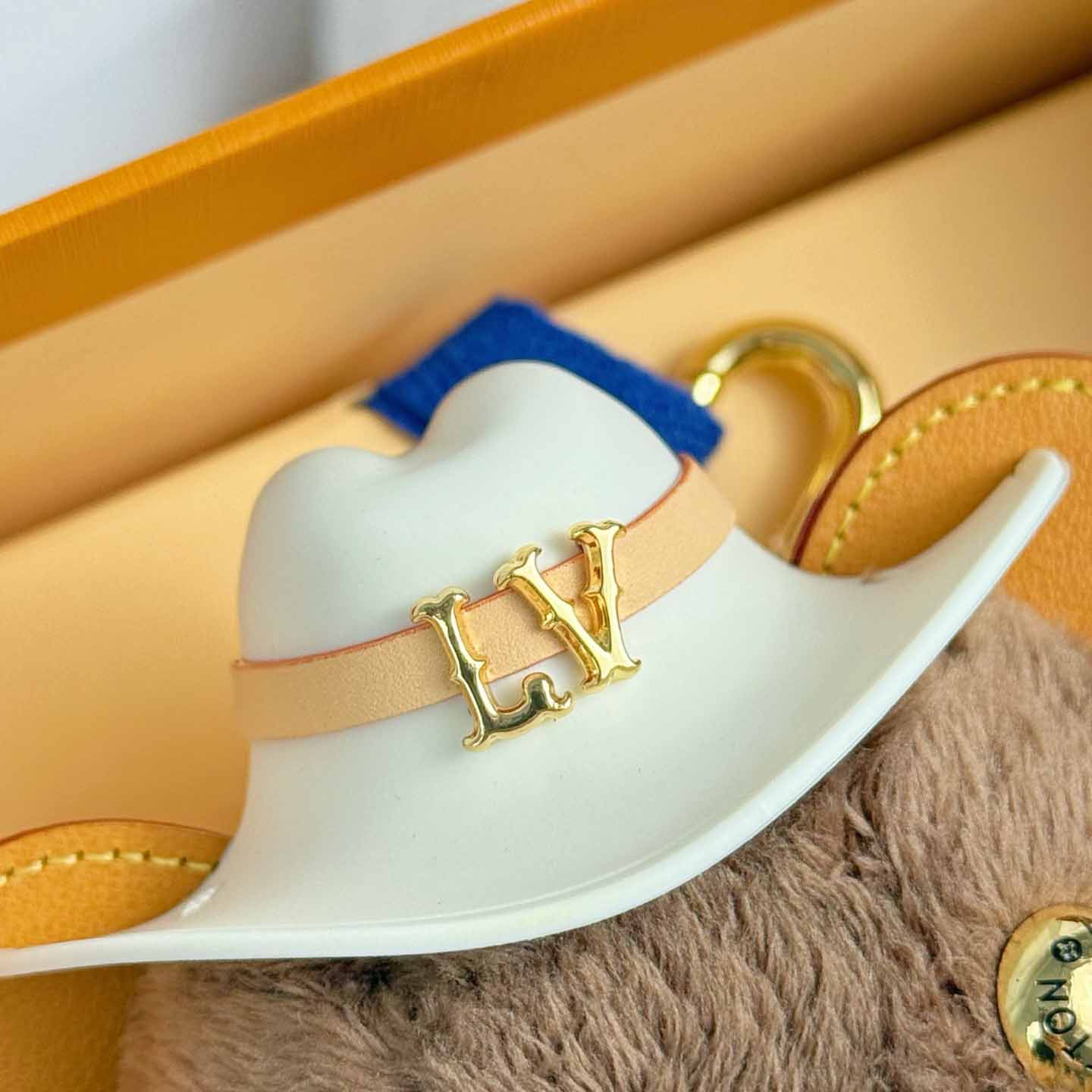 Louis Vuitton LV Louis Bear Bag Charm   M03176 - EUR FASHION