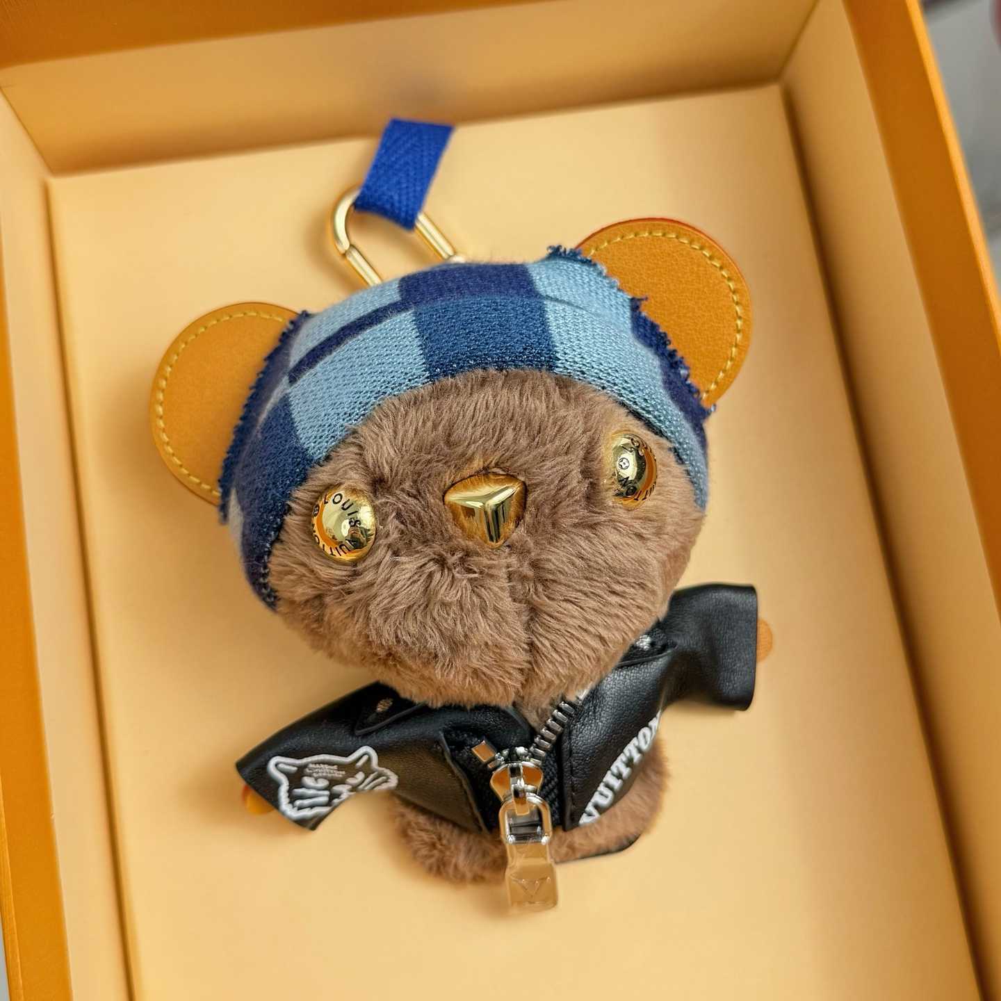 Louis Vuitton LV Louis Bear Bag Charm  M03206 - EUR FASHION