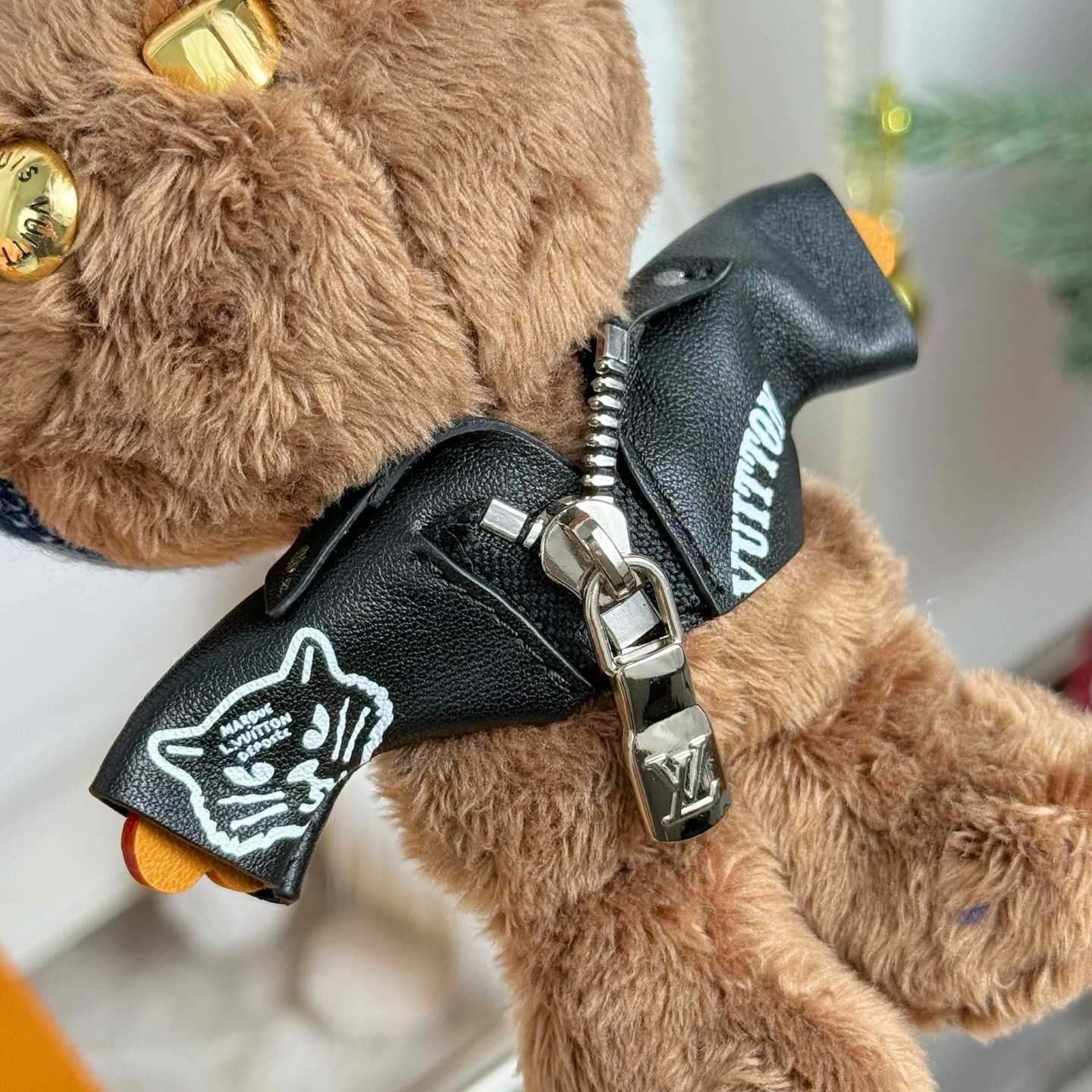 Louis Vuitton LV Louis Bear Bag Charm  M03206 - EUR FASHION