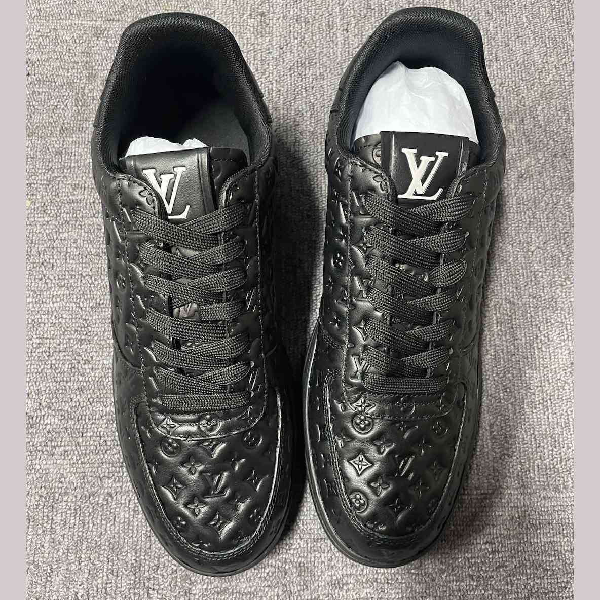 Louis Vuitton Rivoli Sneaker   1AARHT - EUR FASHION