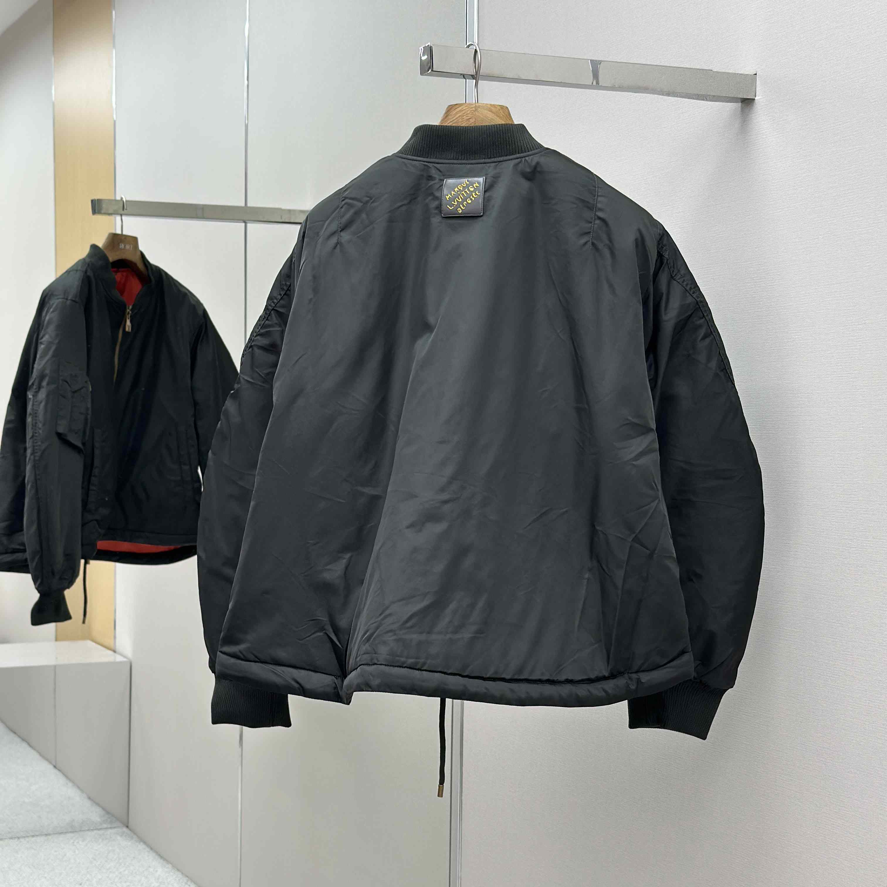 Louis Vuitton Cropped Bomber   1AIMS2 - EUR FASHION