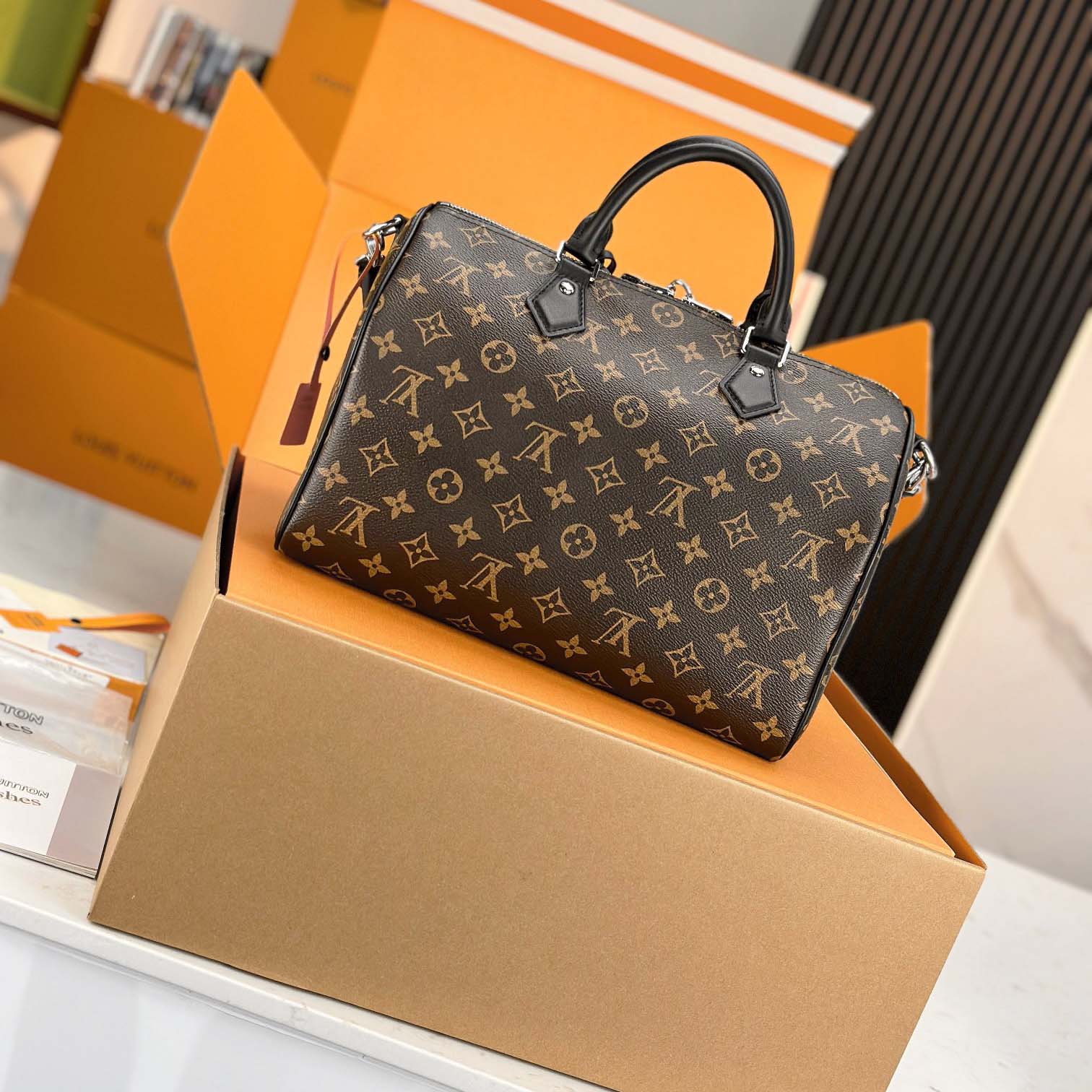 Louis Vuitton Speedy Soft 30 Dark   M12243 - EUR FASHION