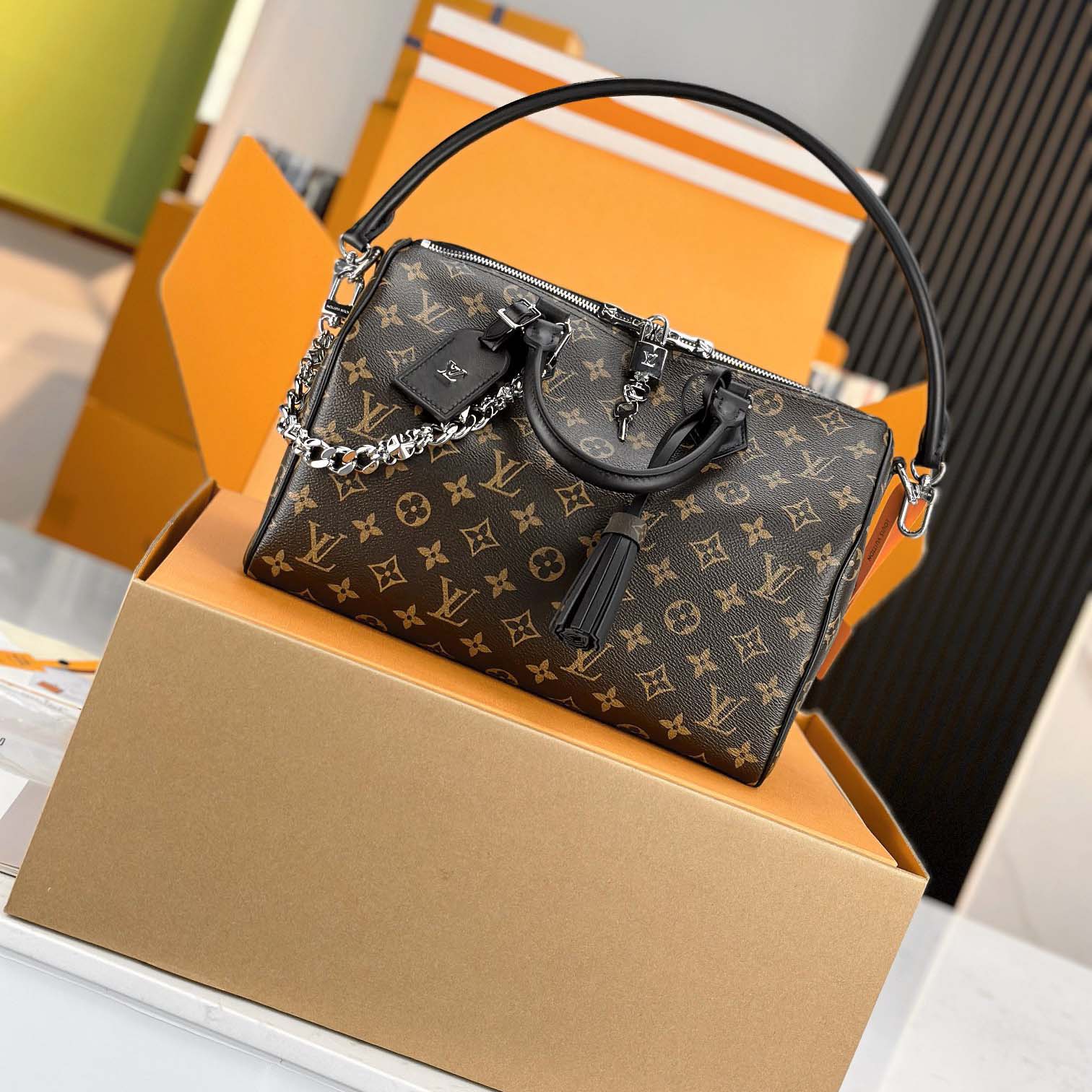 Louis Vuitton Speedy Soft 30 Dark   M12243 - EUR FASHION