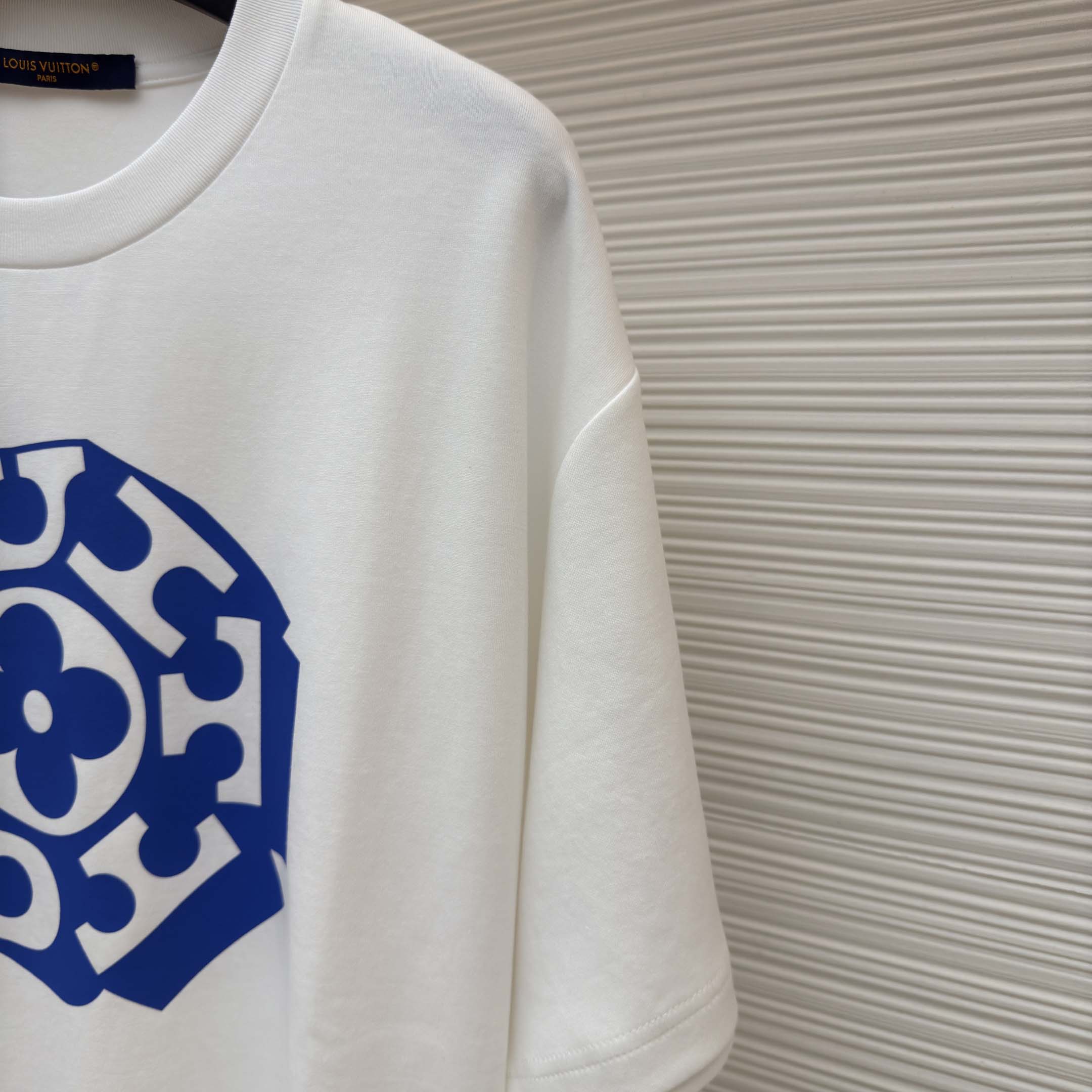 Louis Vuitton Printed Signature T-Shirt - EUR FASHION