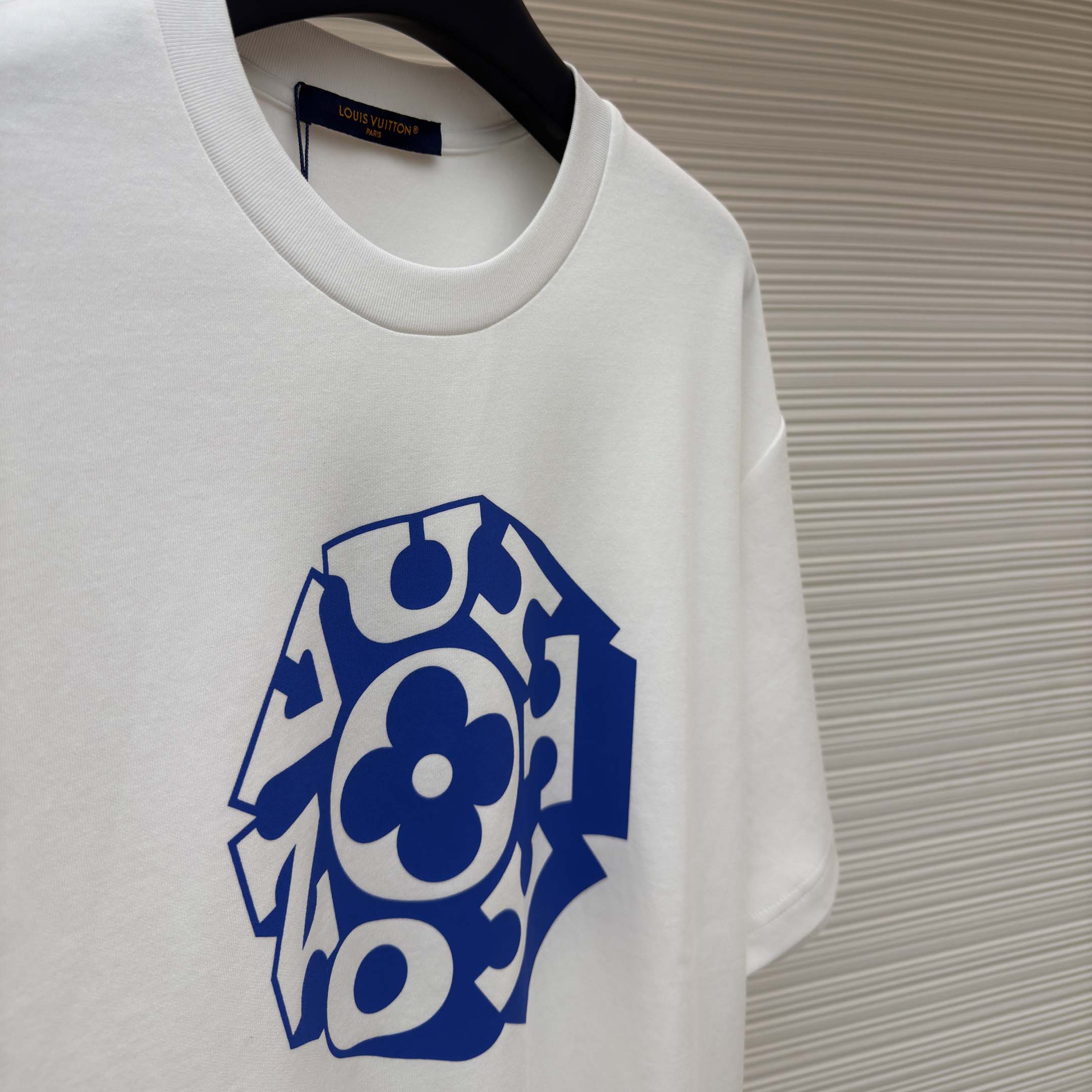 Louis Vuitton Printed Signature T-Shirt - EUR FASHION