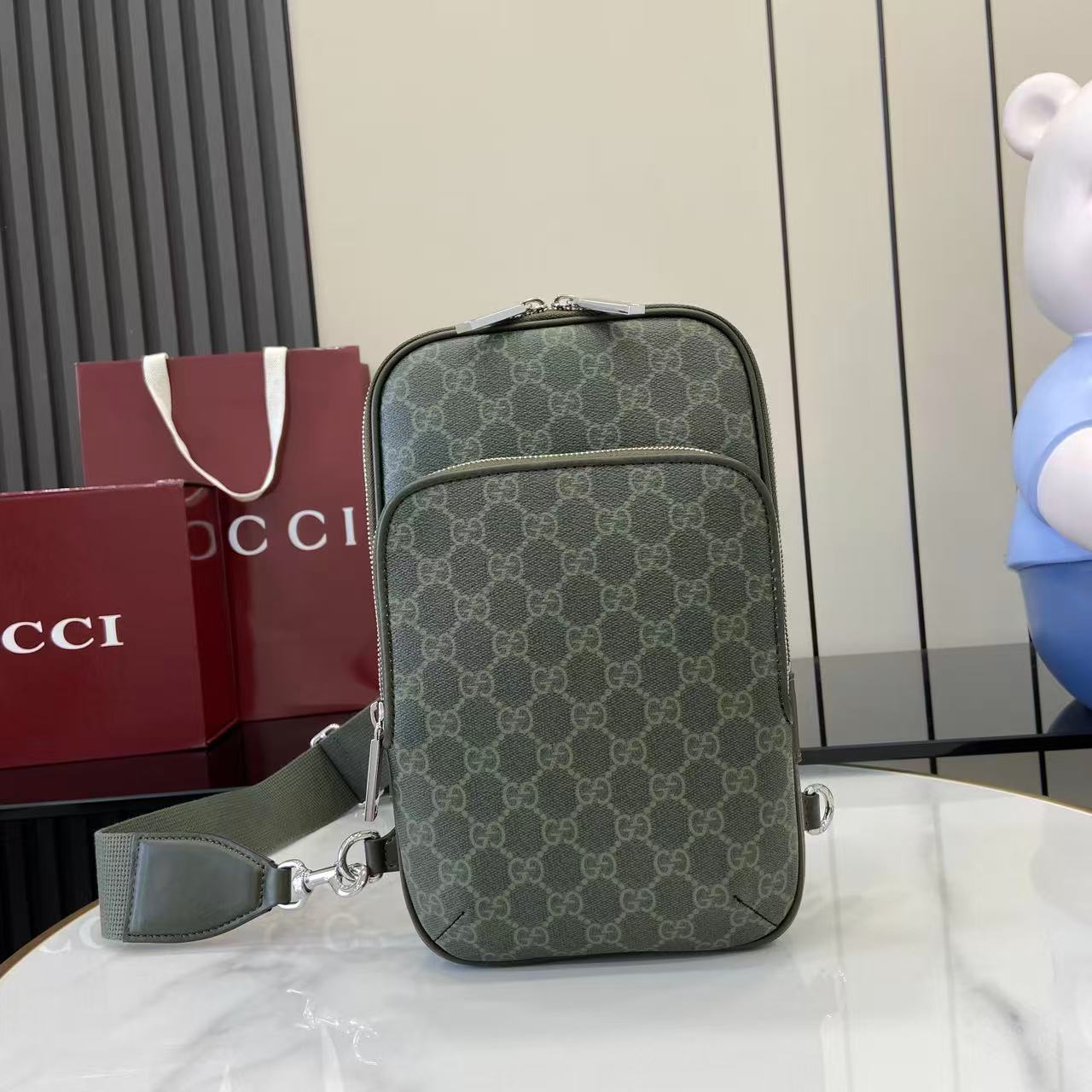 Gucci GG Monogram Small Slingbag - EUR FASHION